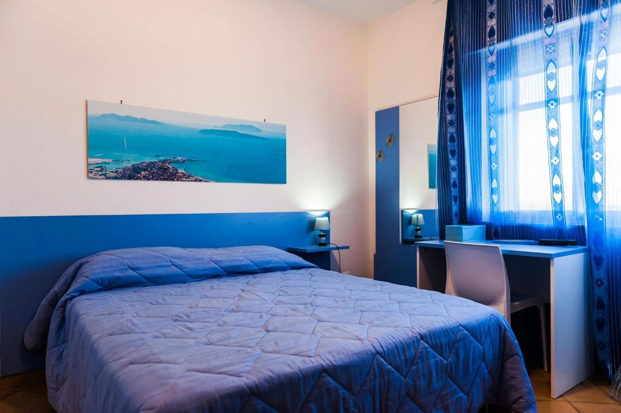 Shower, Bed in Bed and Breakfast Sapore di Sale