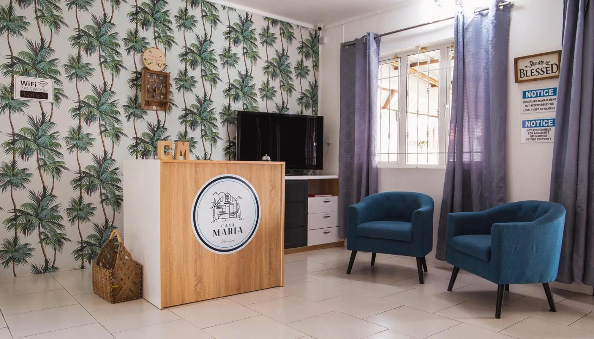 Communal lounge/ TV room in Casa Maria