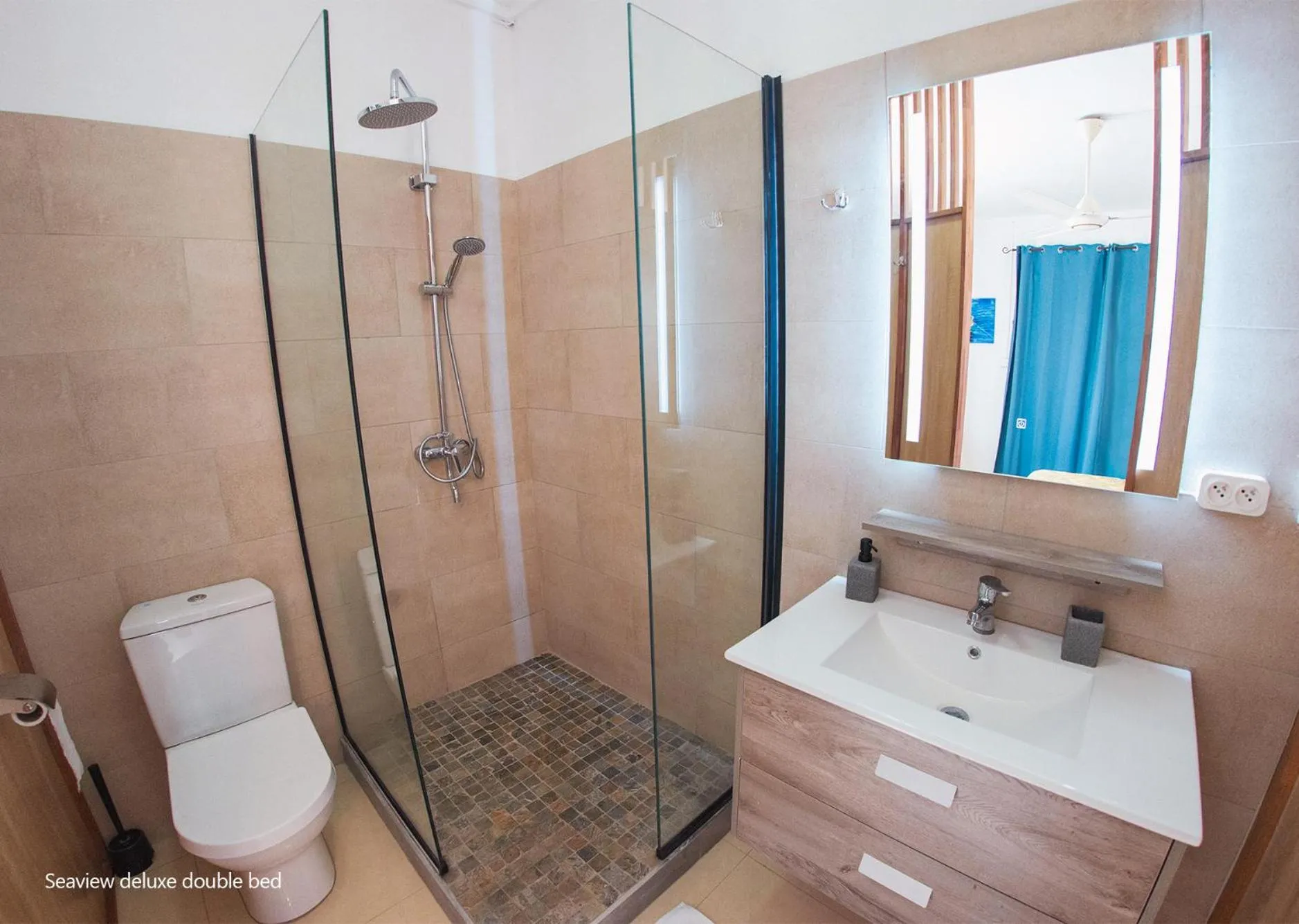 Shower in Casa Maria