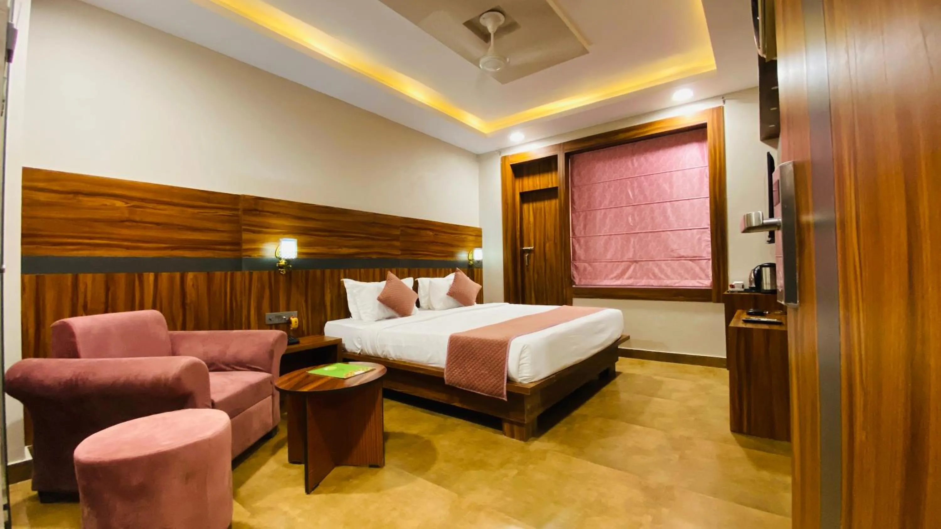 Bed in The Byke Grassfield Resort with Outdoor Pool, Shyam Nagar, Jaipur