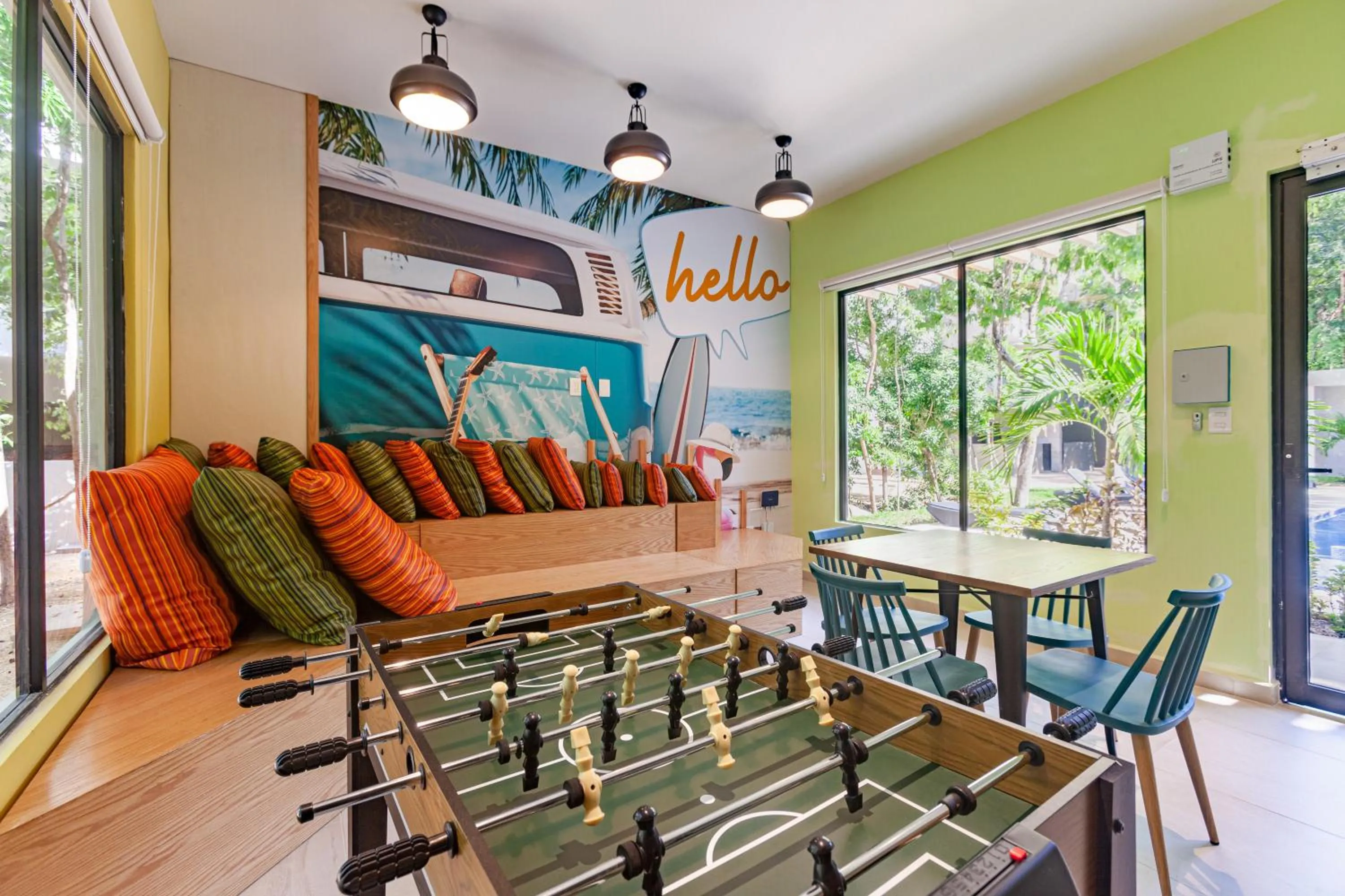 LaFrida Condo Coto 8 Style 10 min to Caribbean!