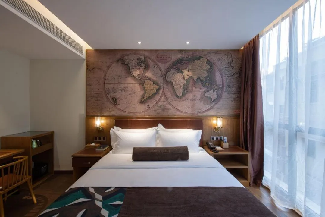 JAMES JOYCE COFFETEI- Guangzhou Beijing Road Metro Station Pedestrian Street Branch