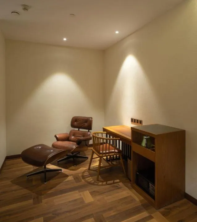 JAMES JOYCE COFFETEI- Guangzhou Beijing Road Metro Station Pedestrian Street Branch