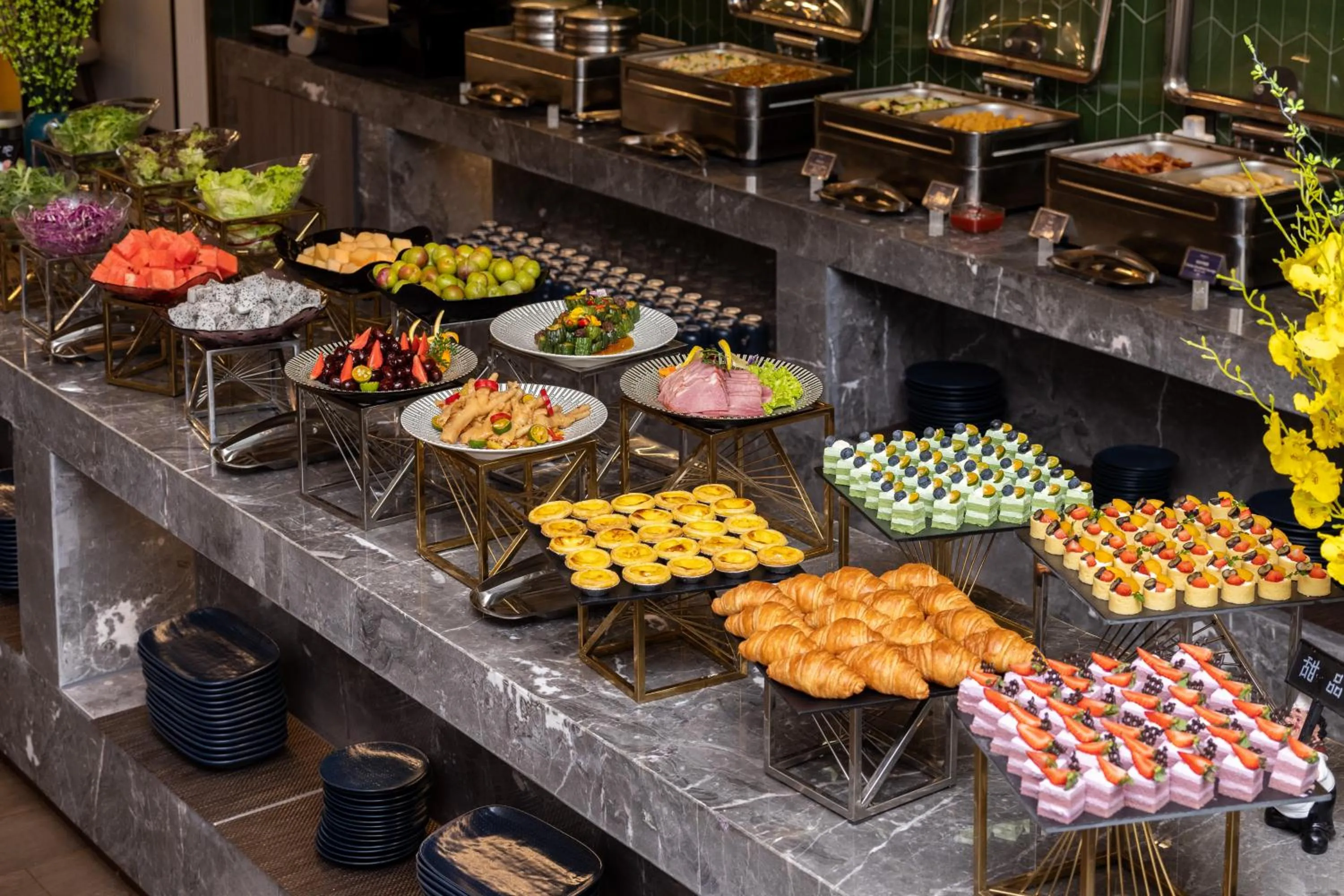 Restaurant/places to eat in 西安钟楼枫渡酒店永兴坊地铁站店