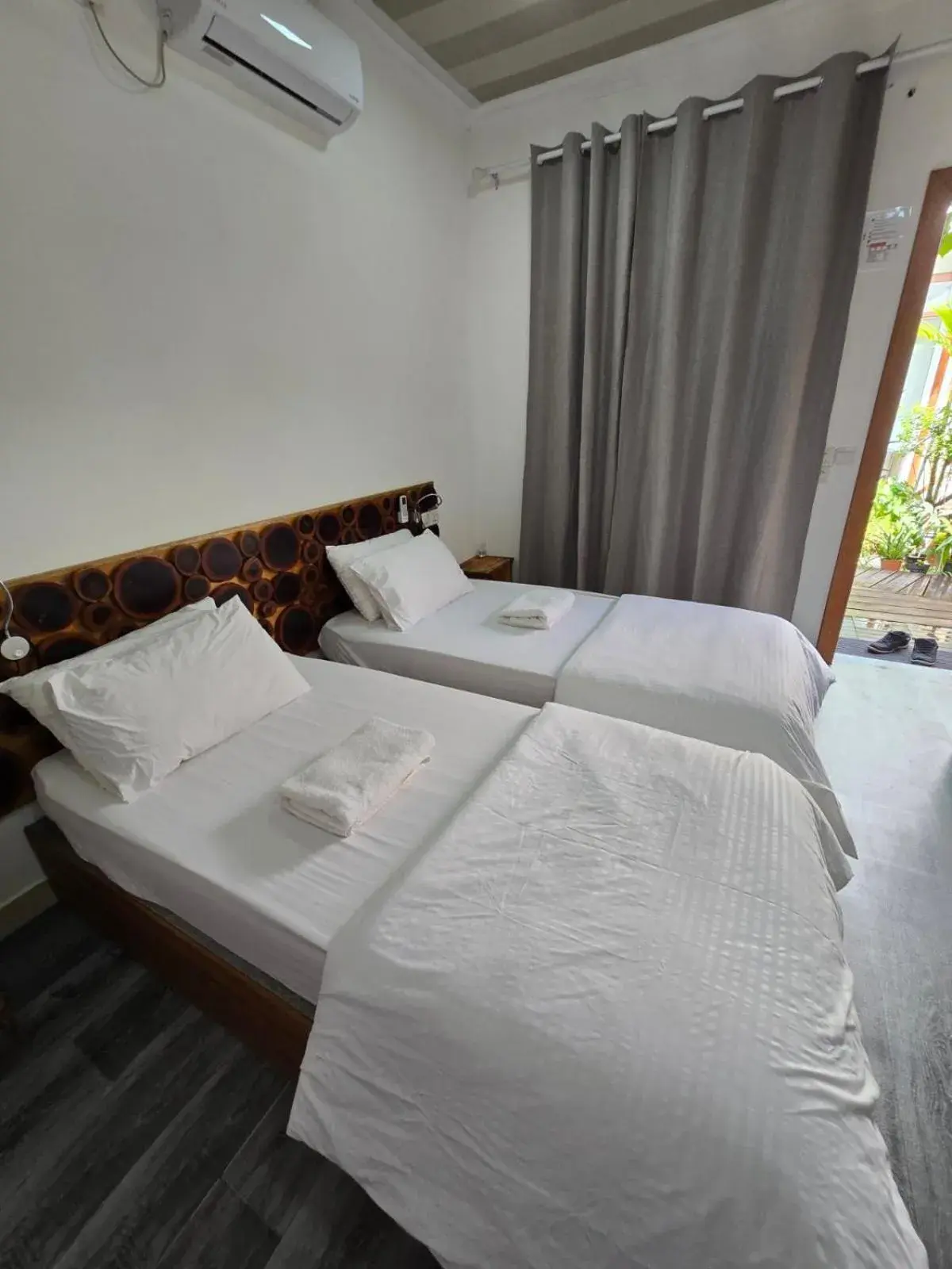 Twin Room in Sun & Surf Twin Room in Sun & Surf