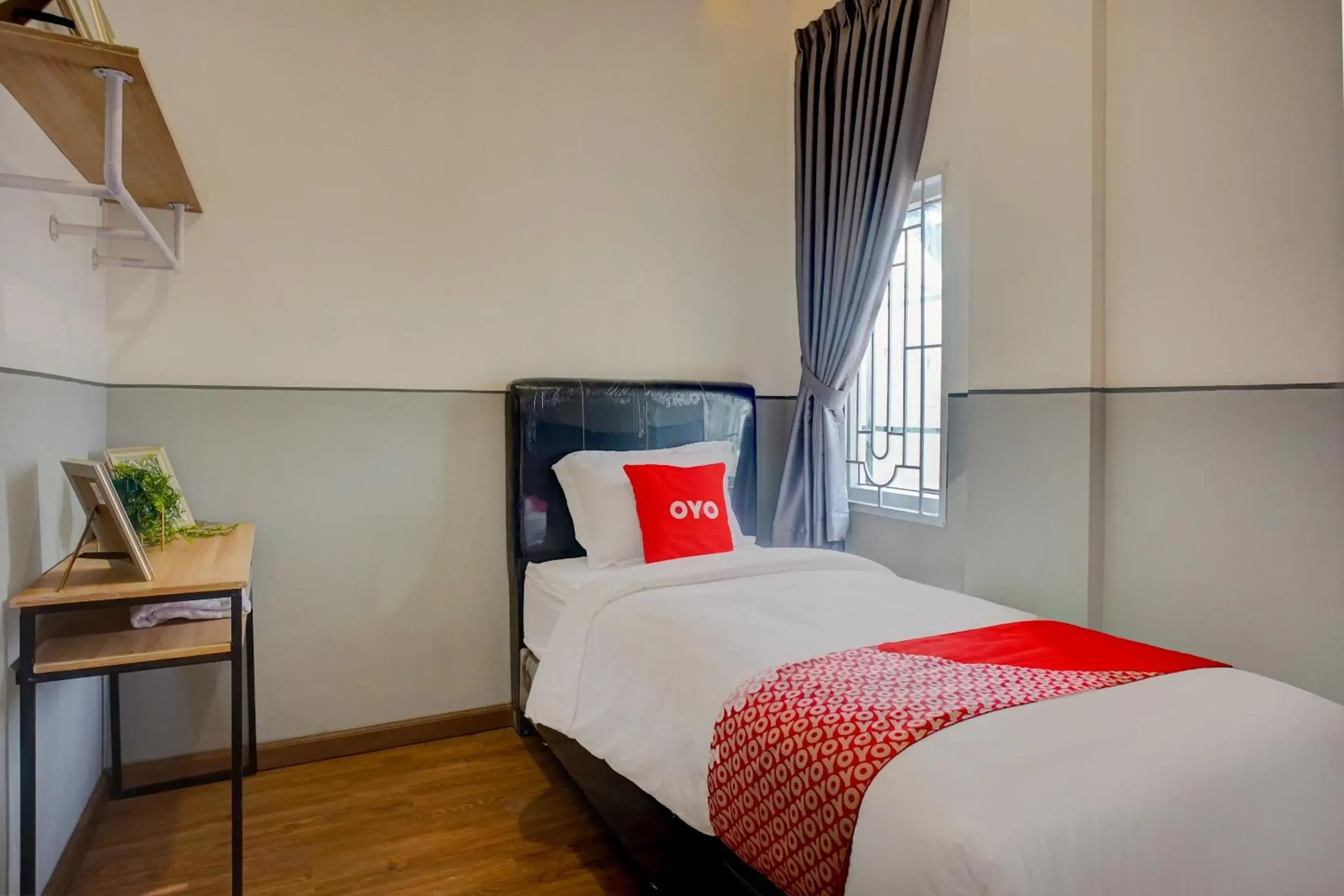 Bedroom, Bed in Hotel O Alhesa Residence Bedroom, Bed in Hotel O Alhesa Residence