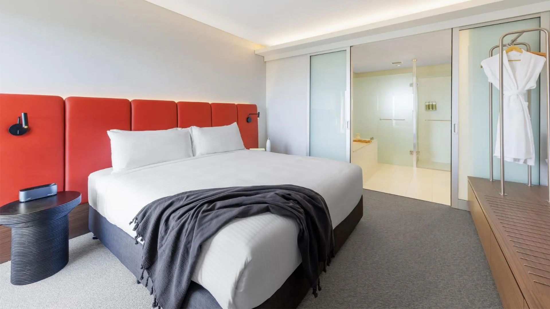 Bed in Elysia Wellness Retreat