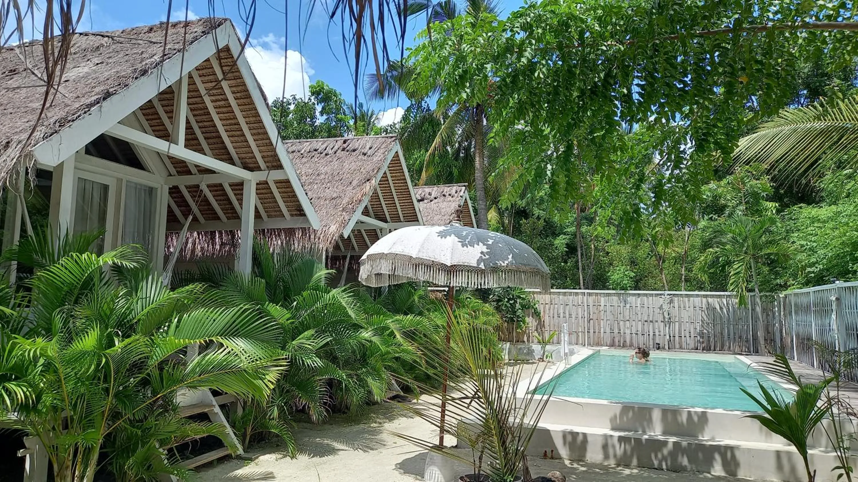 Swimming pool in Love Coconut Bungalow