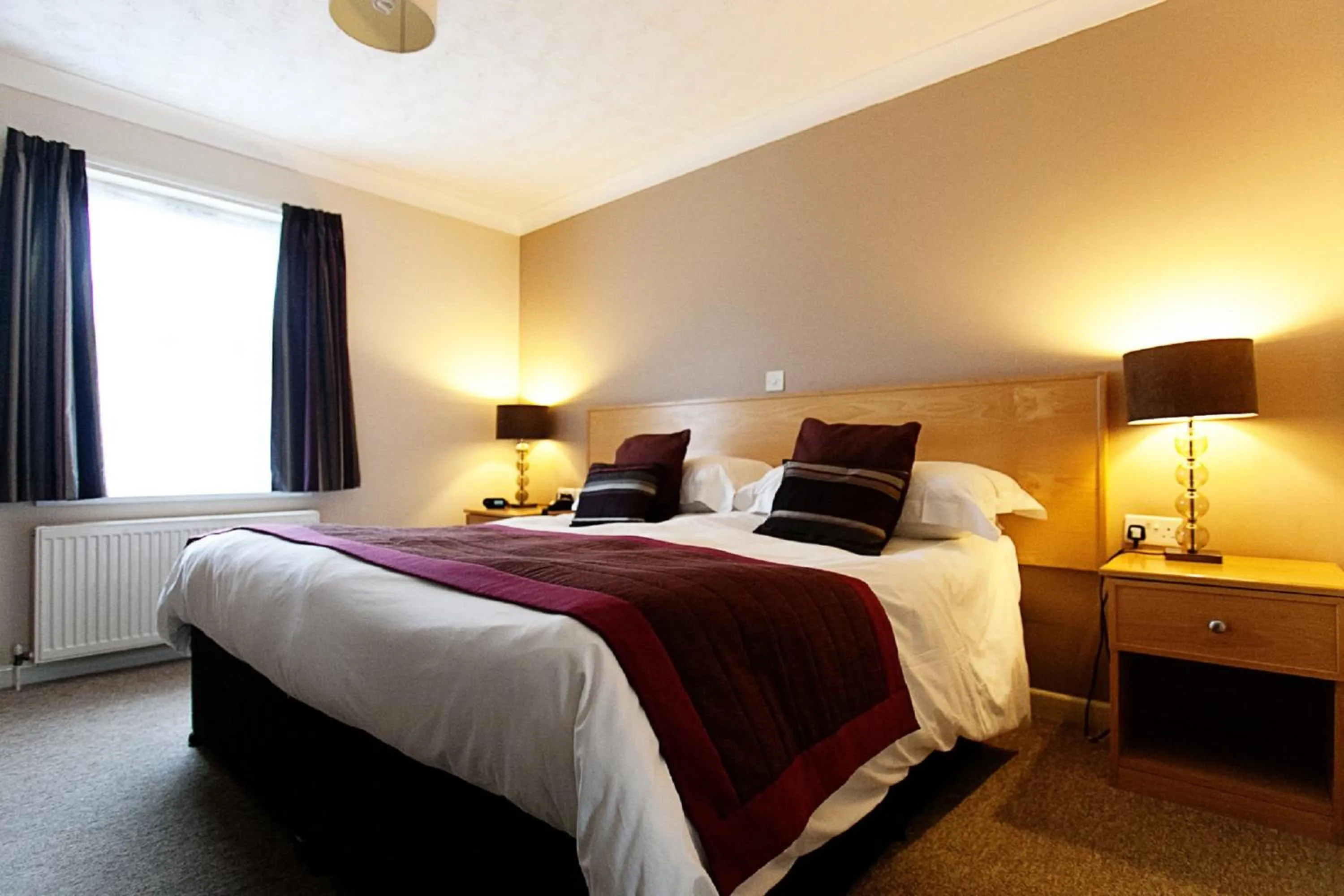 Photo of the whole room, Bed in Anchorage Hotel & Spa