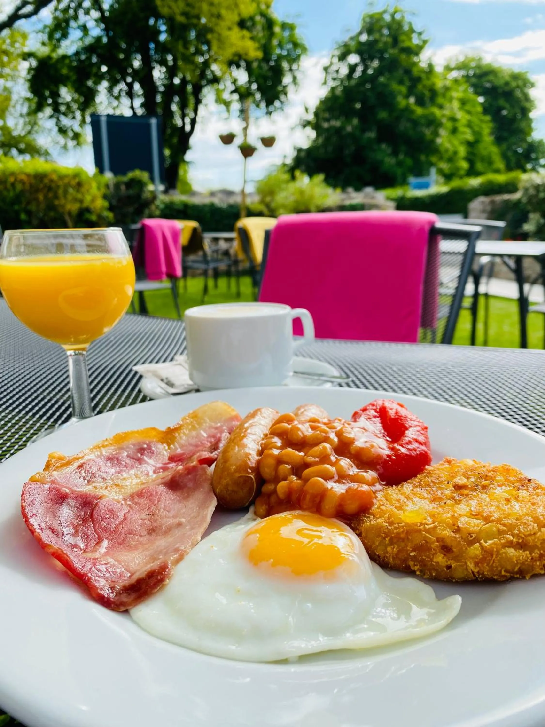 Restaurant/places to eat in Anchorage Hotel & Spa