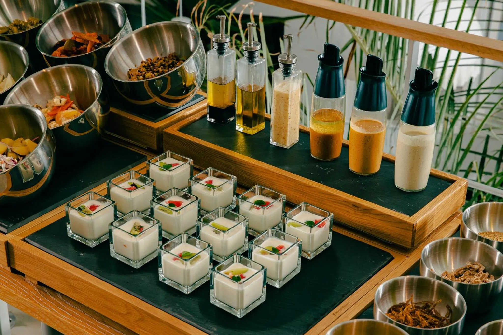 Food in BOTANICAL POOL CLUB