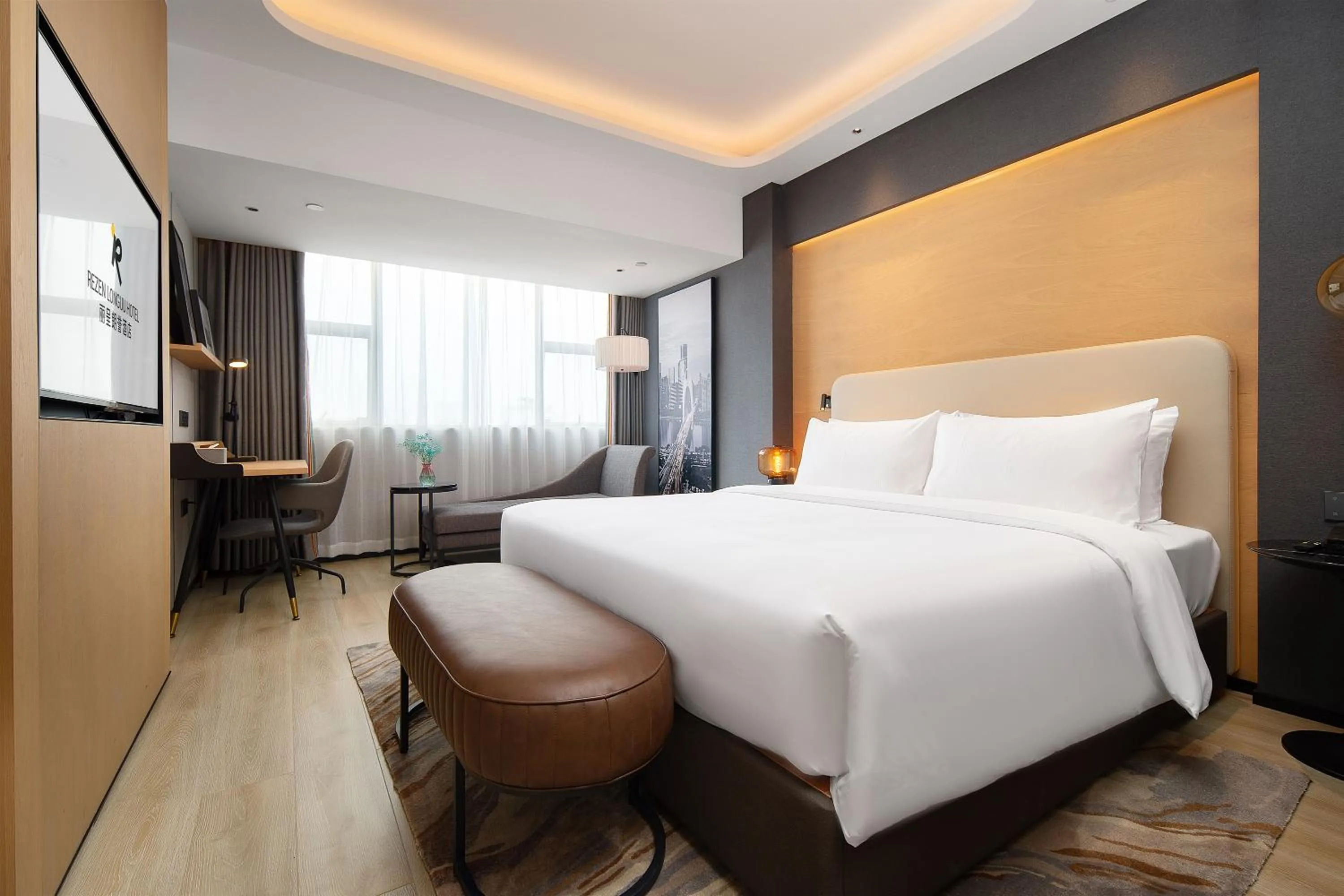 Photo of the whole room, Bed in Langham Honor International Hotel Canton Fair Complex Branch - Free Shuttle to Canton Fair Complex During Canton Fair Period & Free Mini Bar