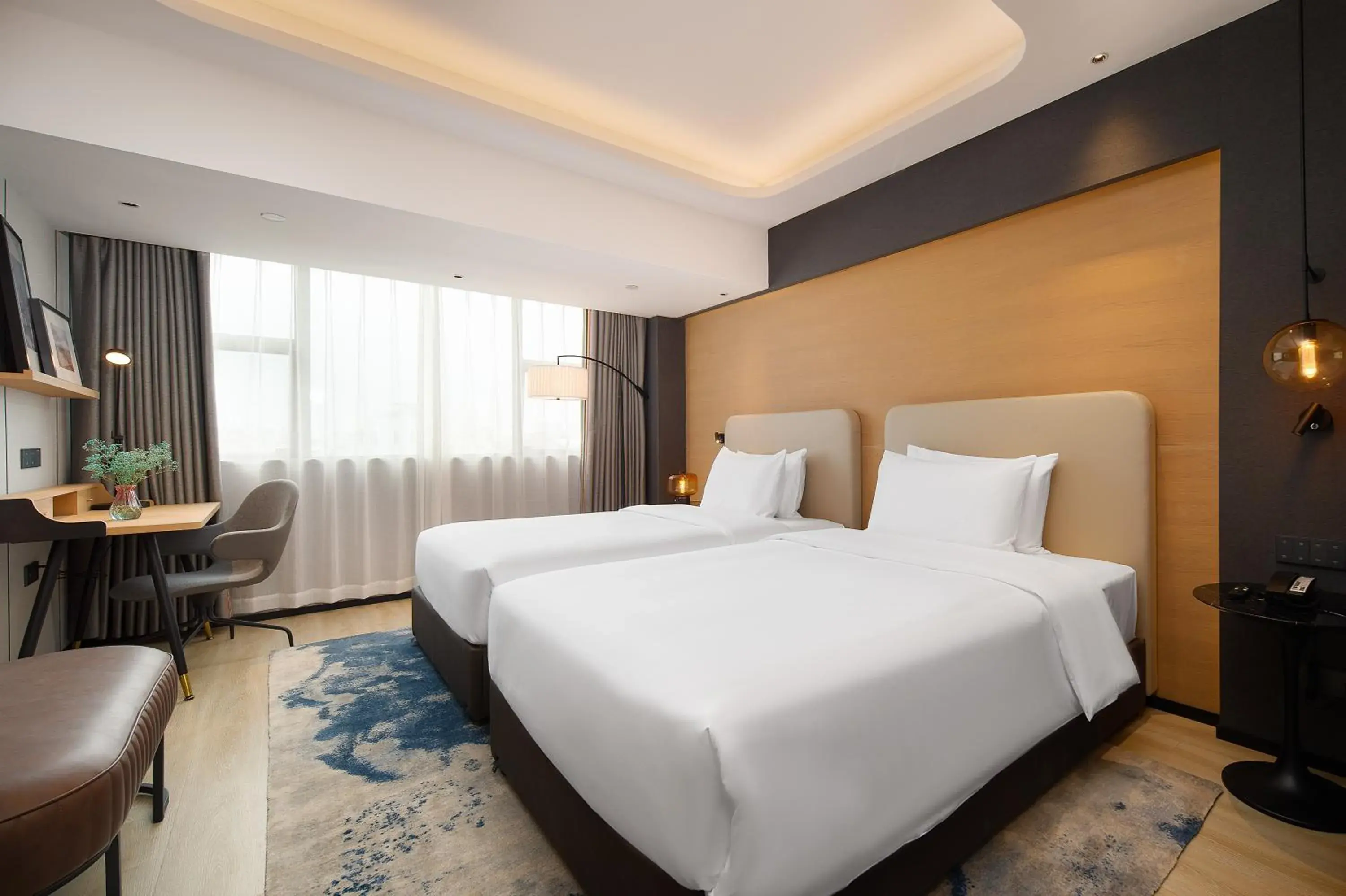 Prefer Twin Room in Langham Honor International Hotel Canton Fair Complex Branch - Free Shuttle to Canton Fair Complex During Canton Fair Period & Free Mini Bar Prefer Twin Room in Langham Honor International Hotel Canton Fair Complex Branch - Free Shuttle to Canton Fair Complex During Canton Fair Period & Free Mini Bar