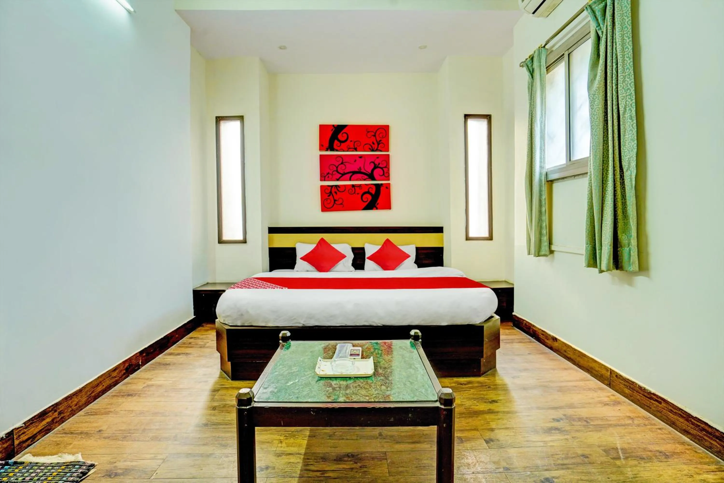 Bedroom, Bed in Hotel O Sunshin Deluxe