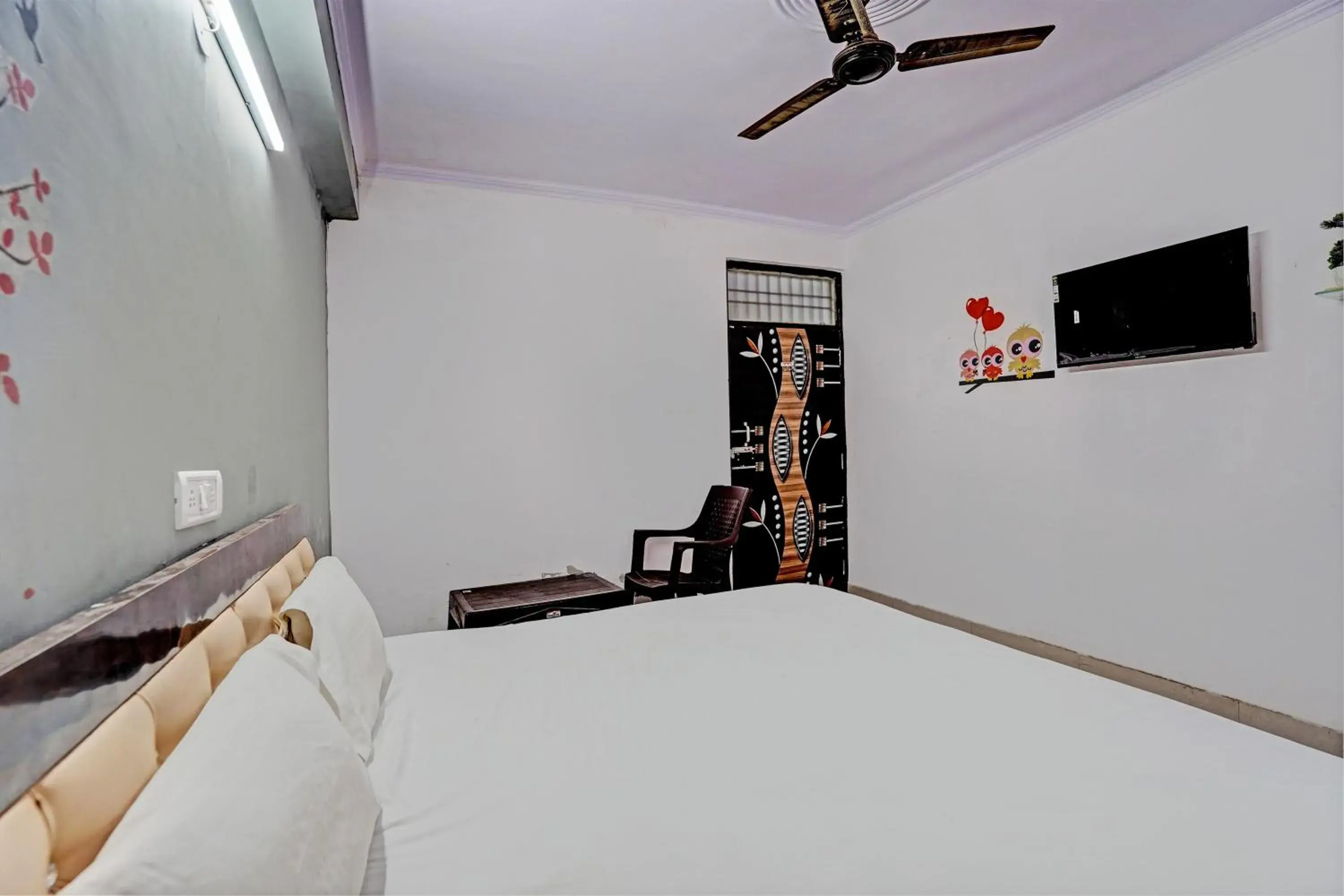 Facade/entrance in Hotel O Krishna Residency Facade/entrance in Hotel O Krishna Residency