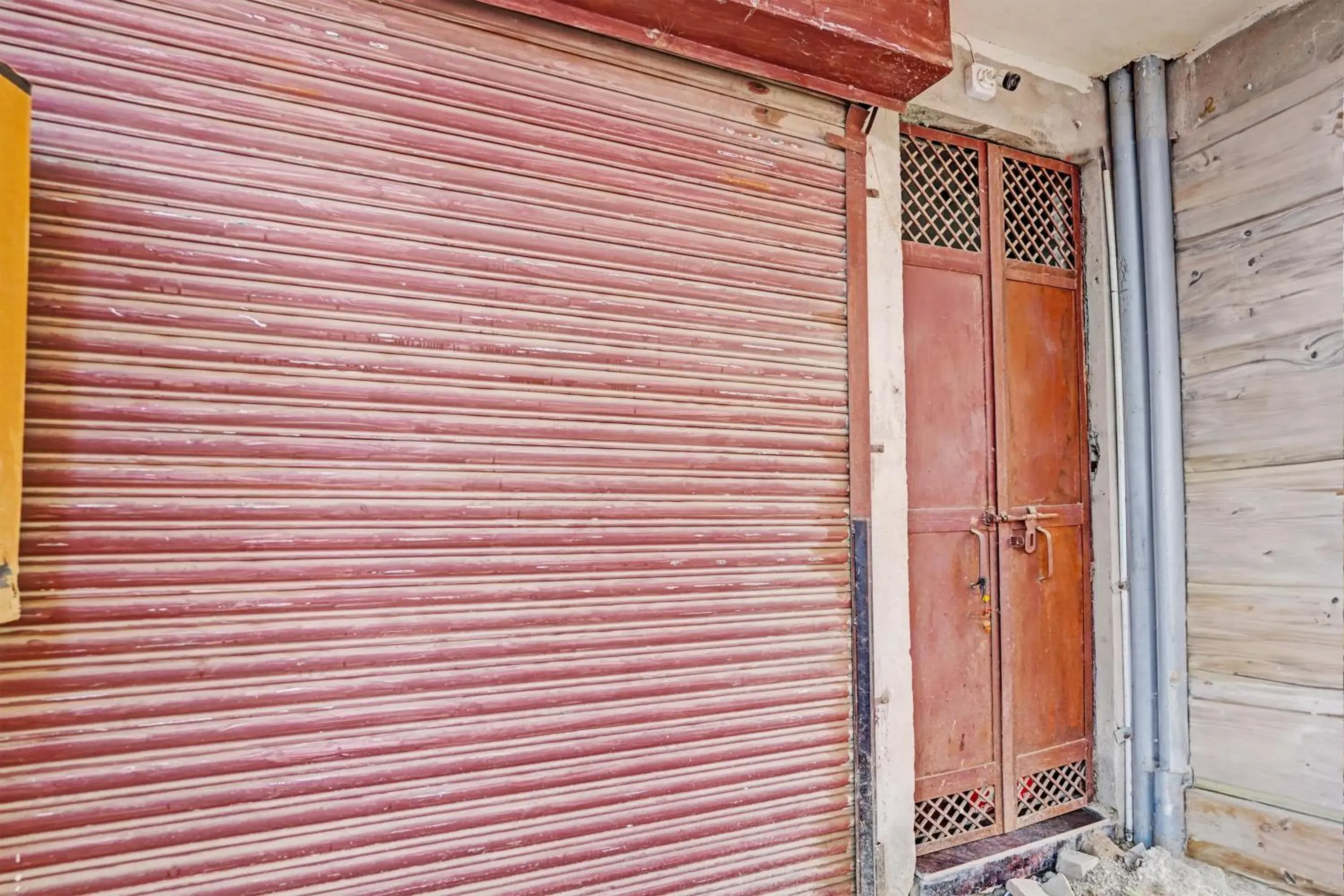 Facade/entrance in Hotel O Krishna Residency Facade/entrance in Hotel O Krishna Residency