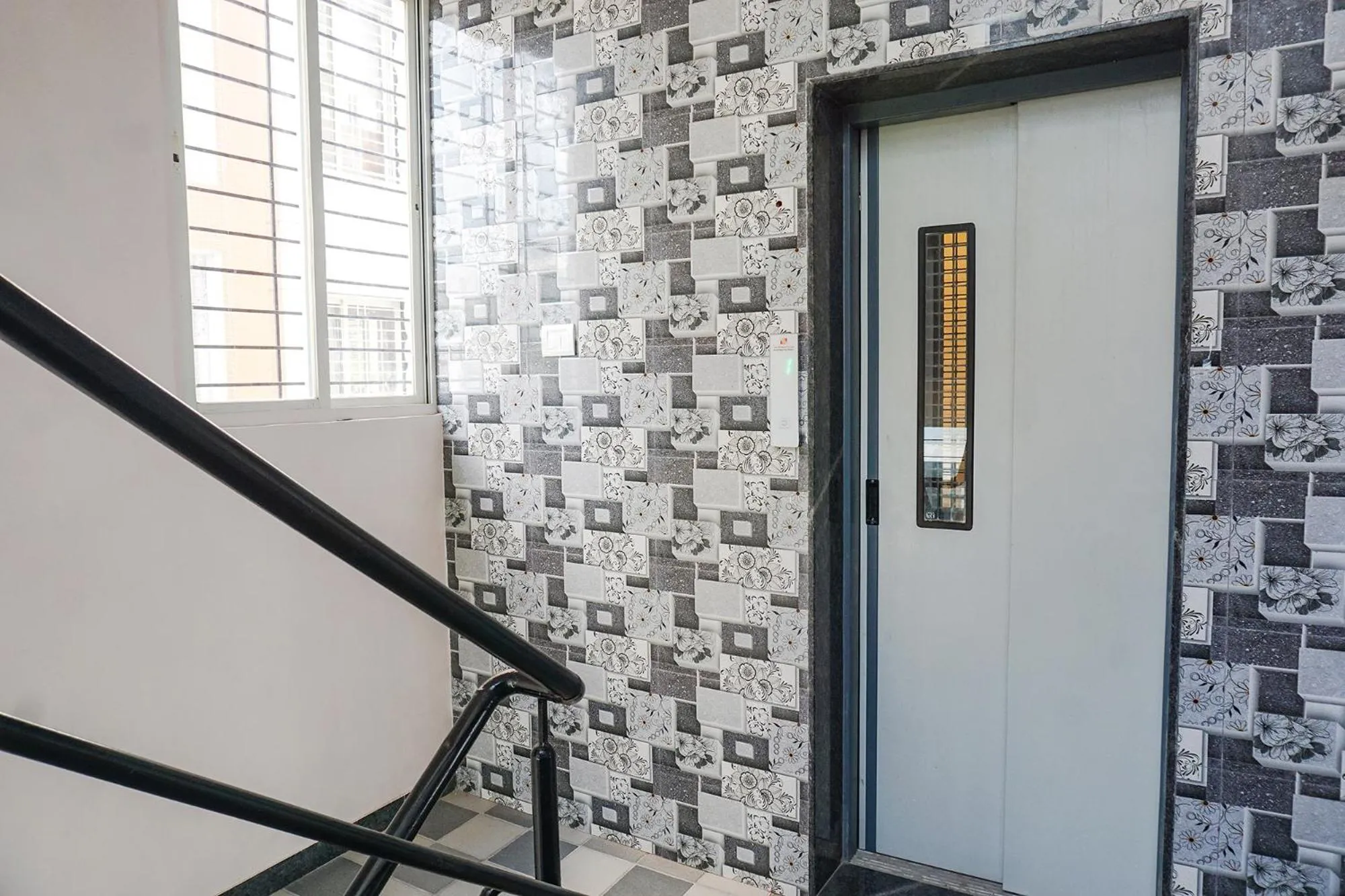 elevator in Via Skyline I - Nr Baner Hill