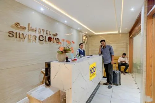 FabHotel Silver Cloud