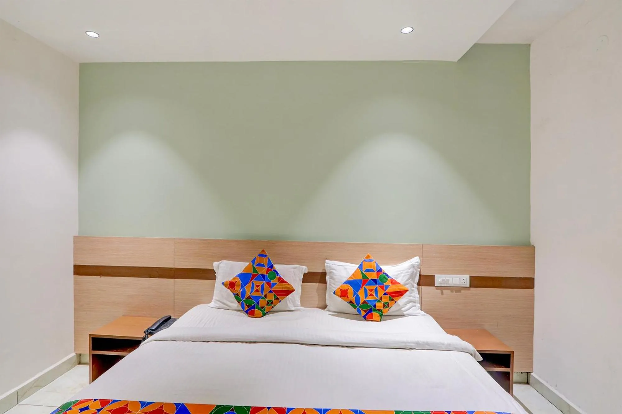 Bed in FabHotel Silver Cloud