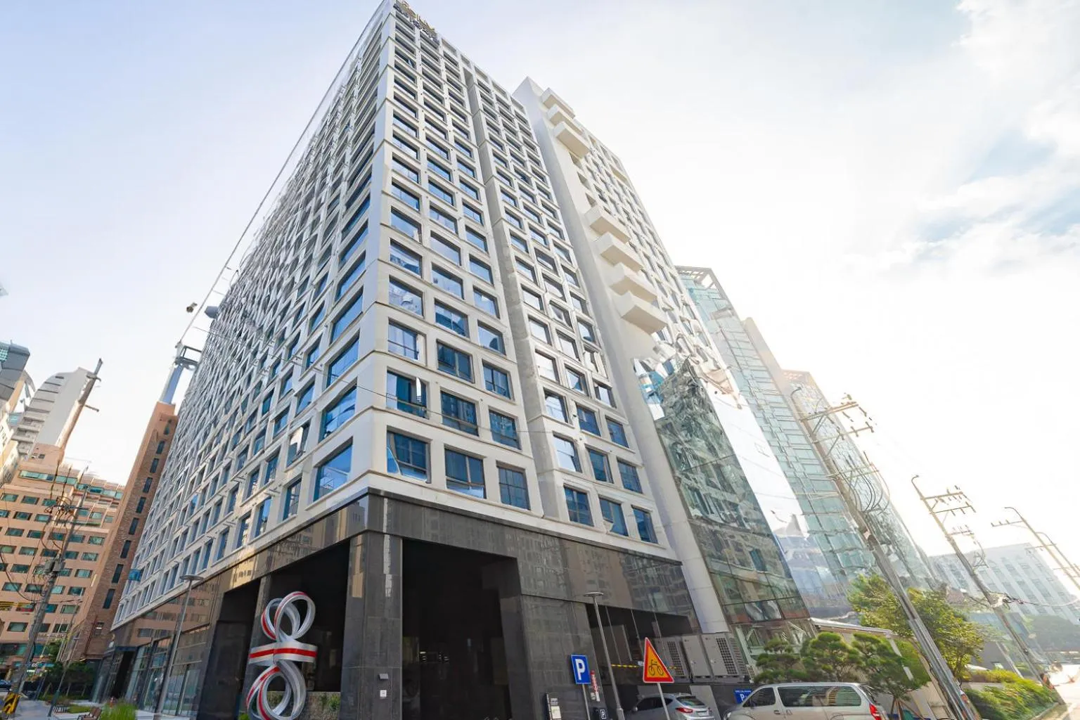 Property building in Le Collective Gangnam SAC Roium