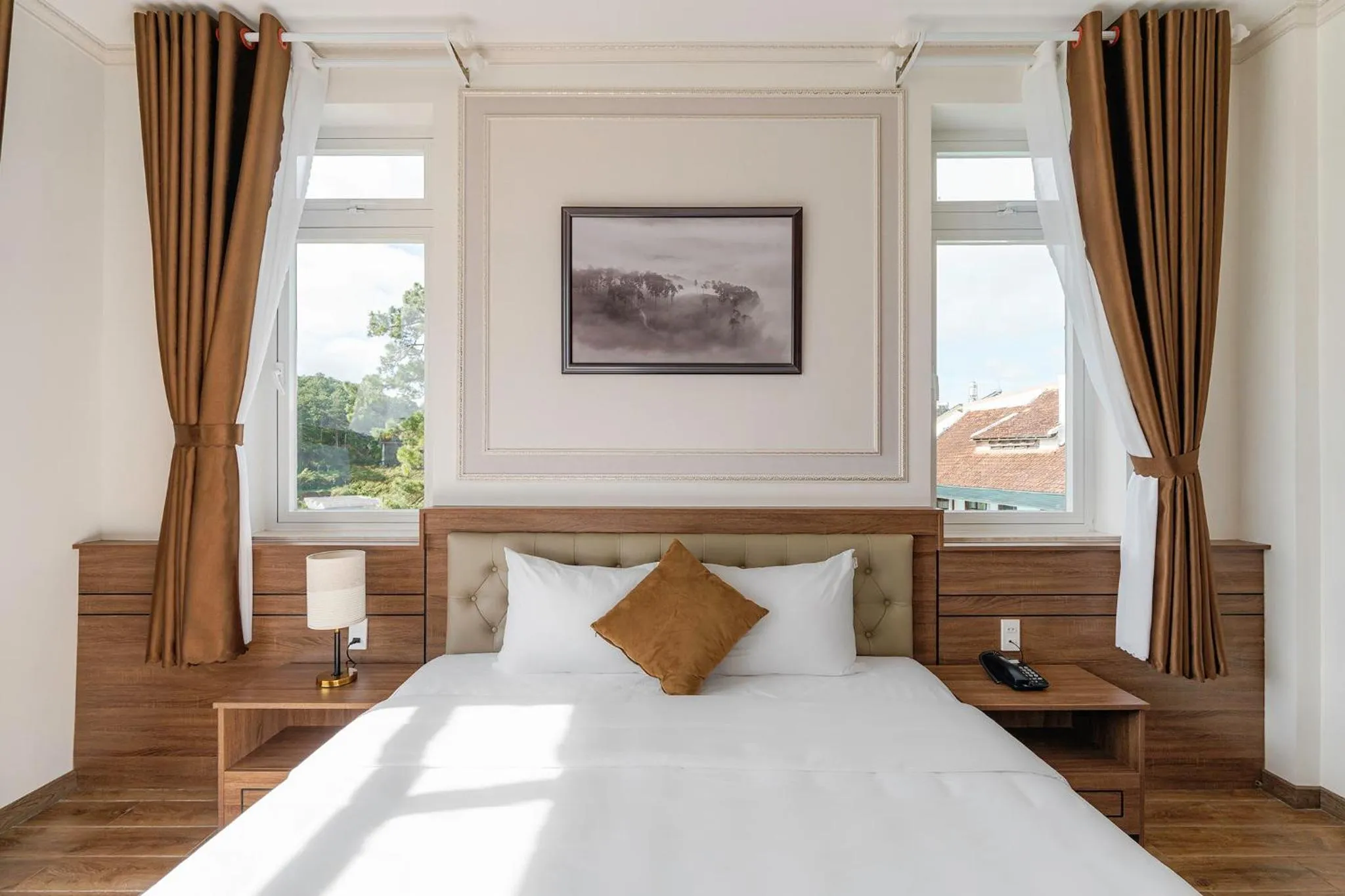 Bed in PINE VIEW Hotel Dalat