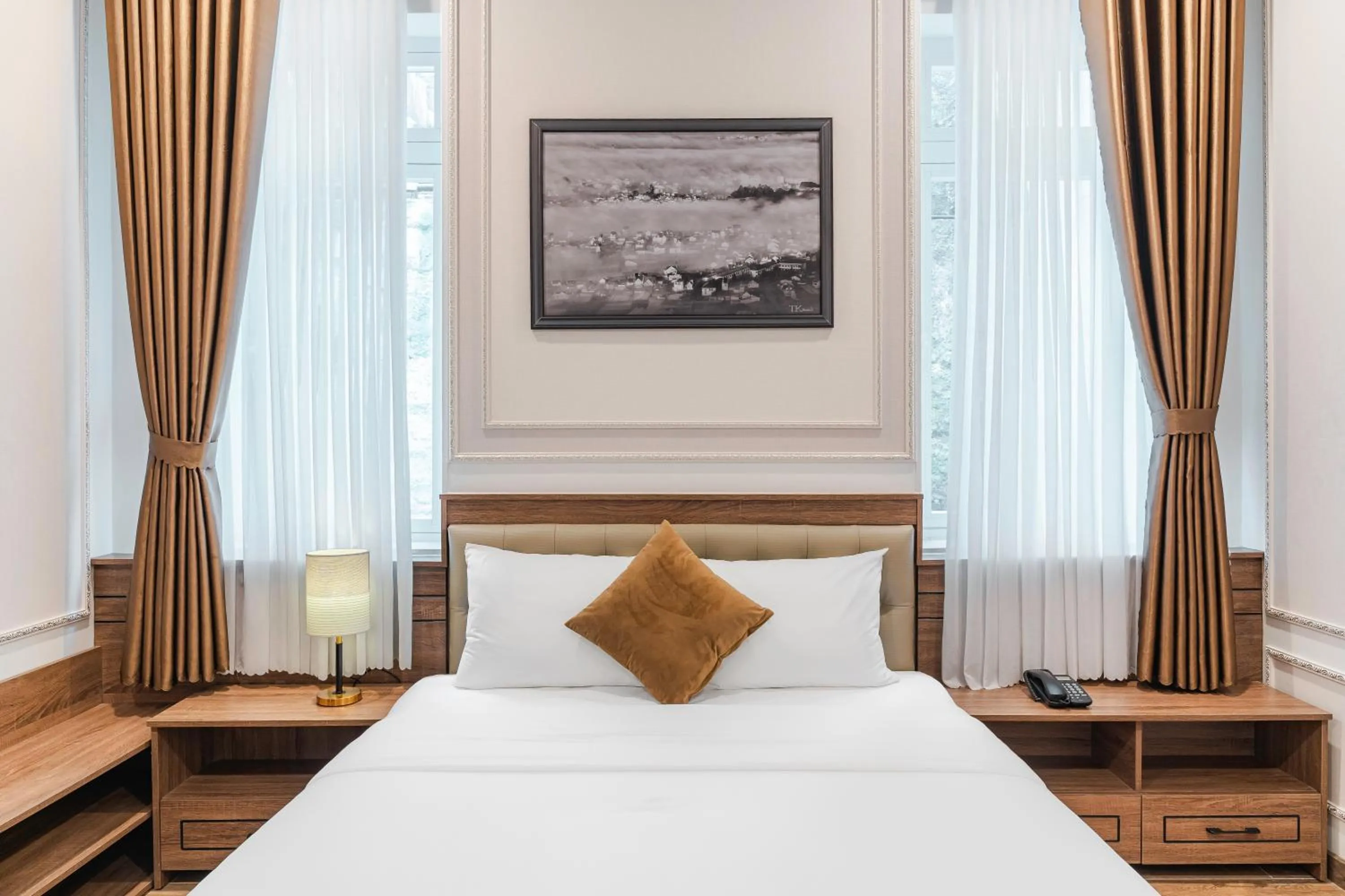 Bed in PINE VIEW Hotel Dalat