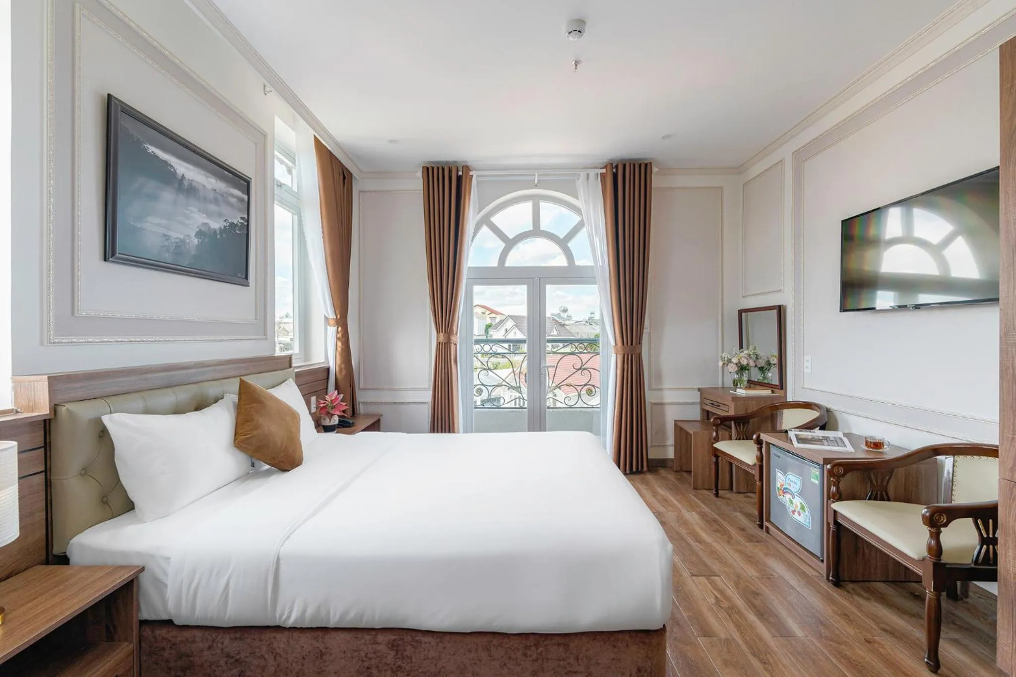 Bed in PINE VIEW Hotel Dalat