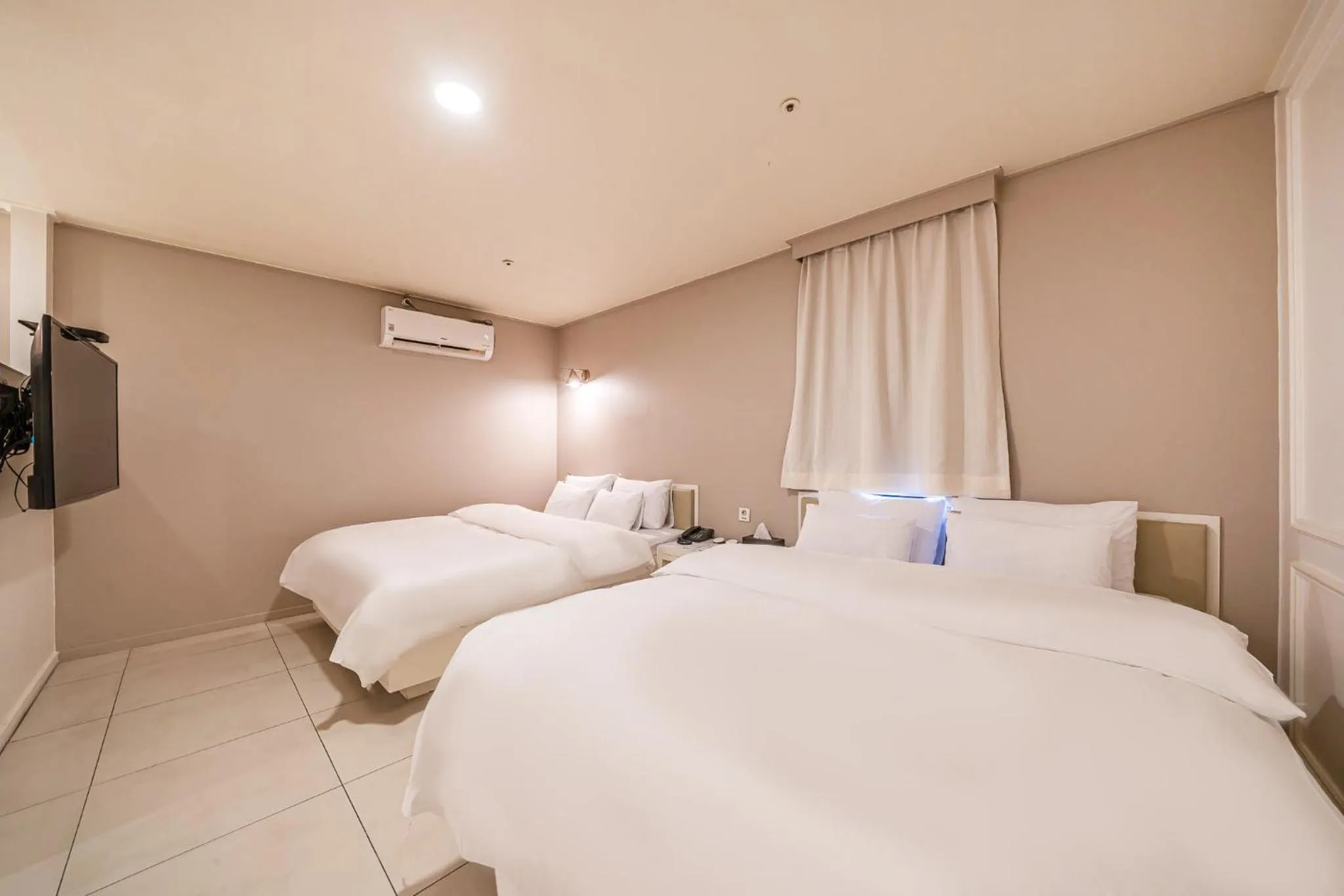 Bed in HOTEL STAY AYANA DAEJEON