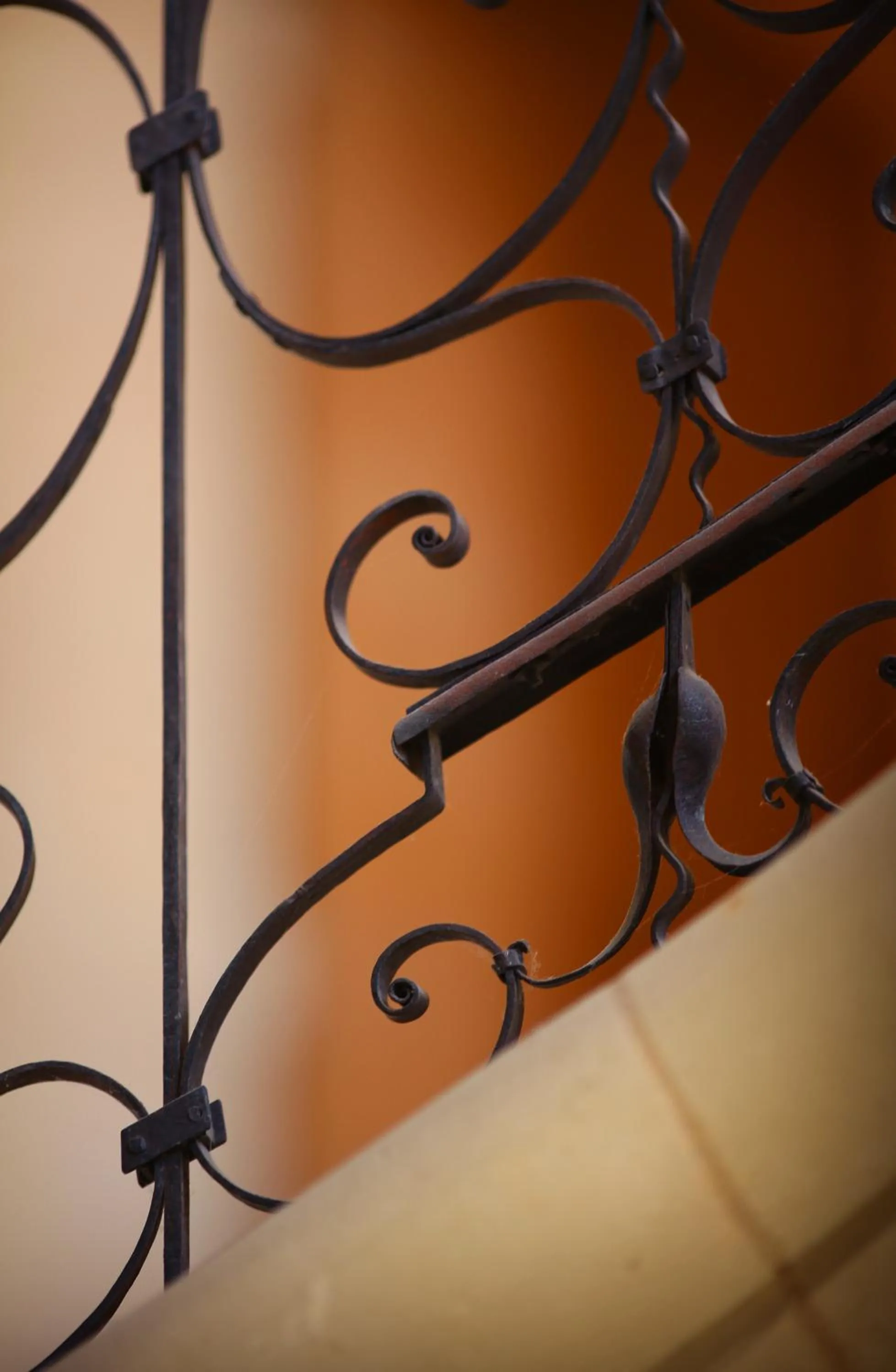 Decorative detail in Fontevraud L'Ermitage