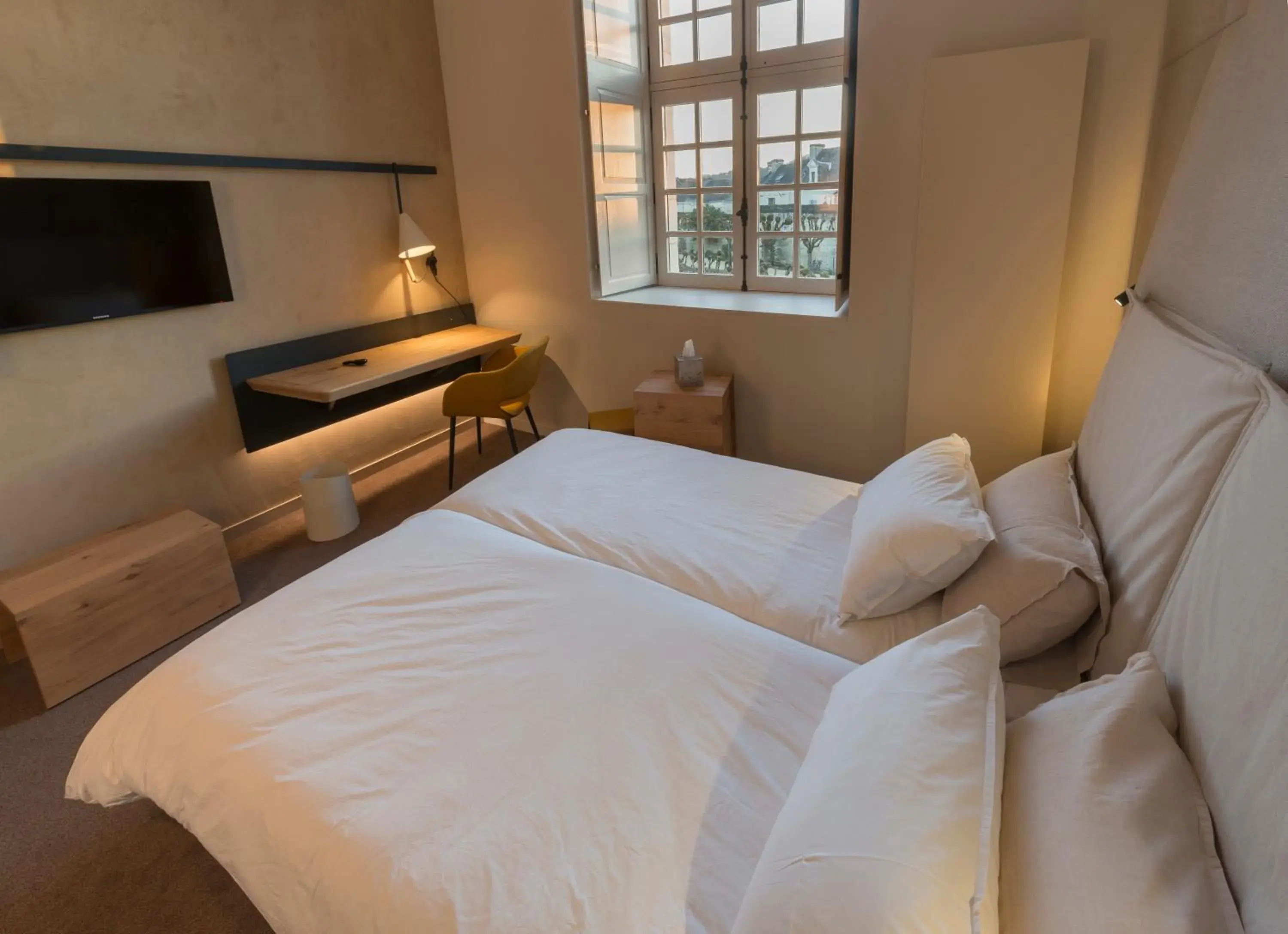Bedroom, Bed in Fontevraud L'Ermitage Bedroom, Bed in Fontevraud L'Ermitage
