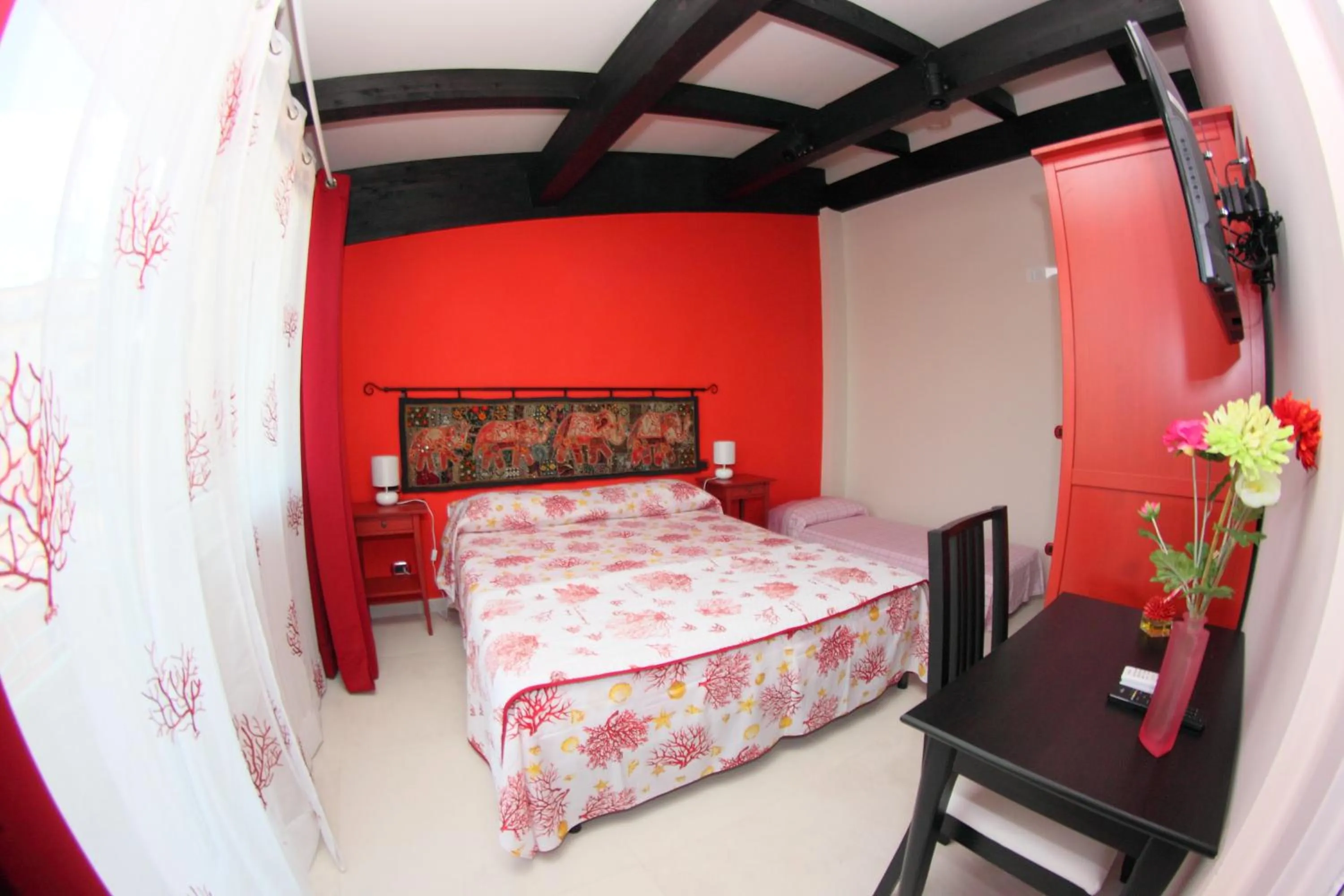 Bed in B&B I Fiori del Mare