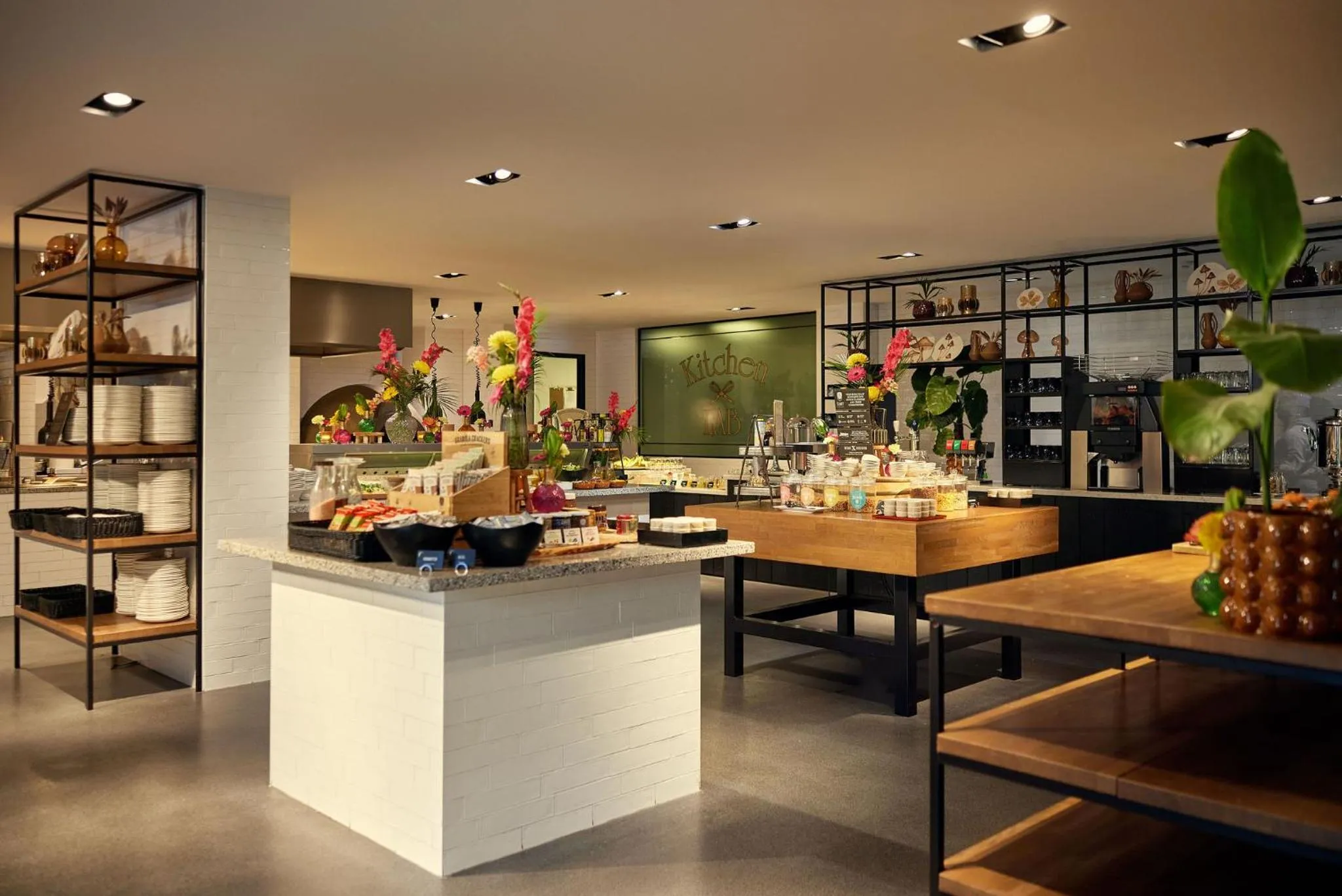 Restaurant/places to eat in Van der Valk Hotel Sassenheim - Leiden