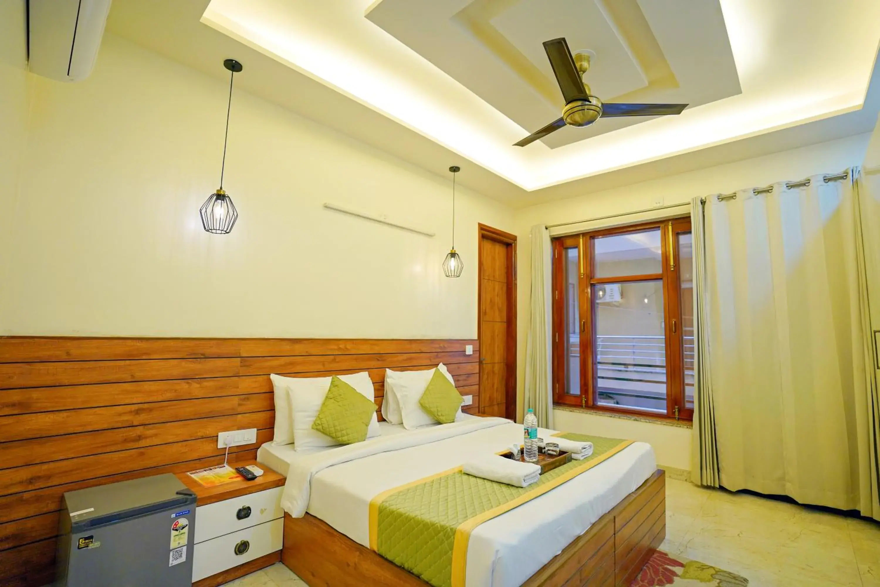 Bedroom, Bed in Hotel Maharaja Palace Boutique Hotels Near Medanta Medicity Gurgaon Bedroom, Bed in Hotel Maharaja Palace Boutique Hotels Near Medanta Medicity Gurgaon