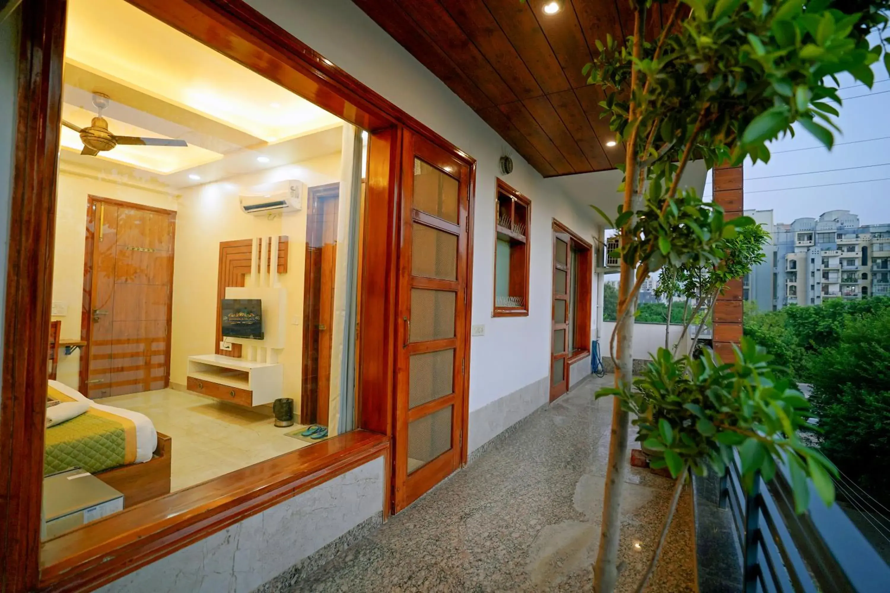 King Room with Balcony - single occupancy in Hotel Maharaja Palace Boutique Hotels Near Medanta Medicity Gurgaon King Room with Balcony - single occupancy in Hotel Maharaja Palace Boutique Hotels Near Medanta Medicity Gurgaon