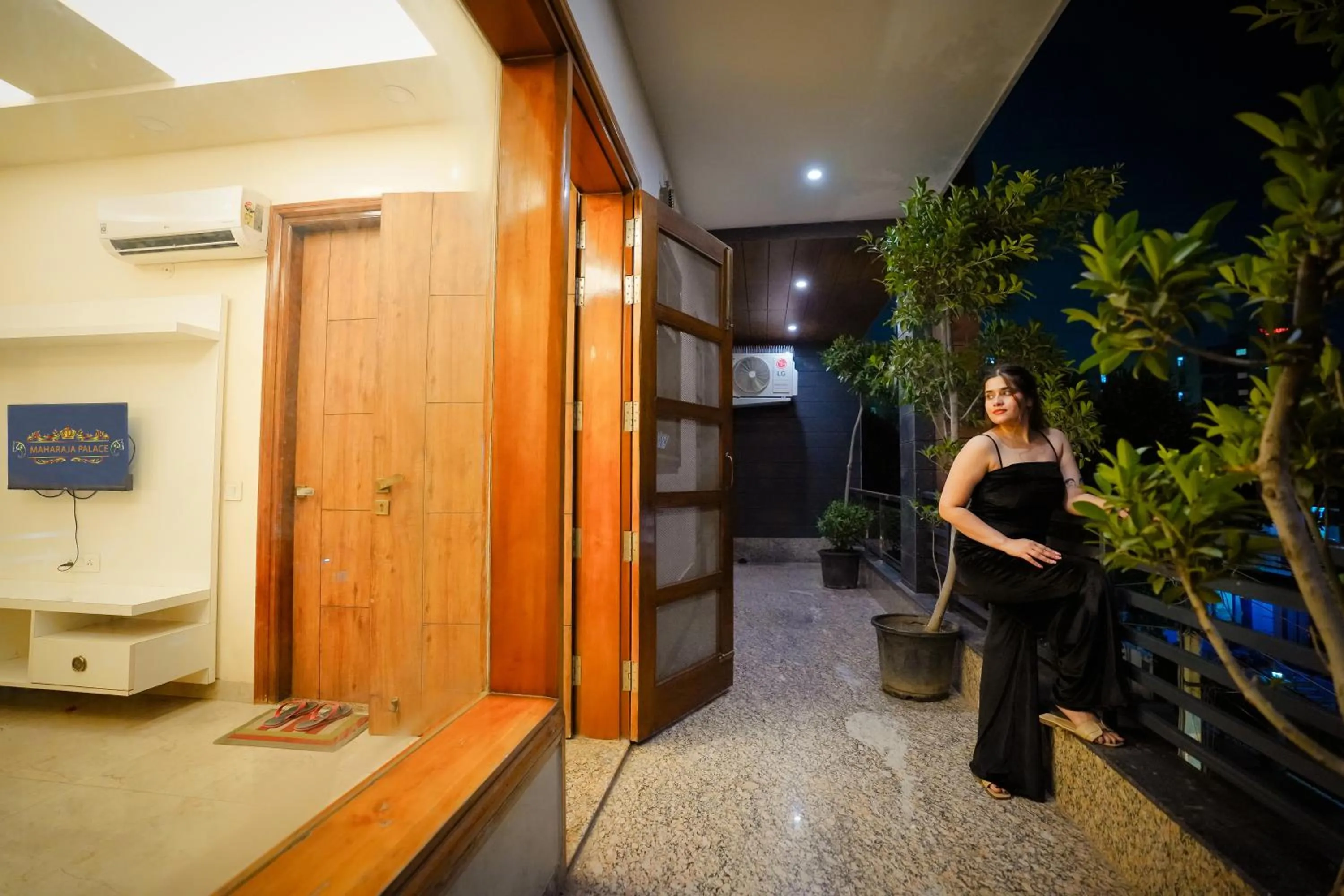 Balcony/Terrace in Hotel Maharaja Palace Boutique Hotels Near Medanta Medicity Gurgaon