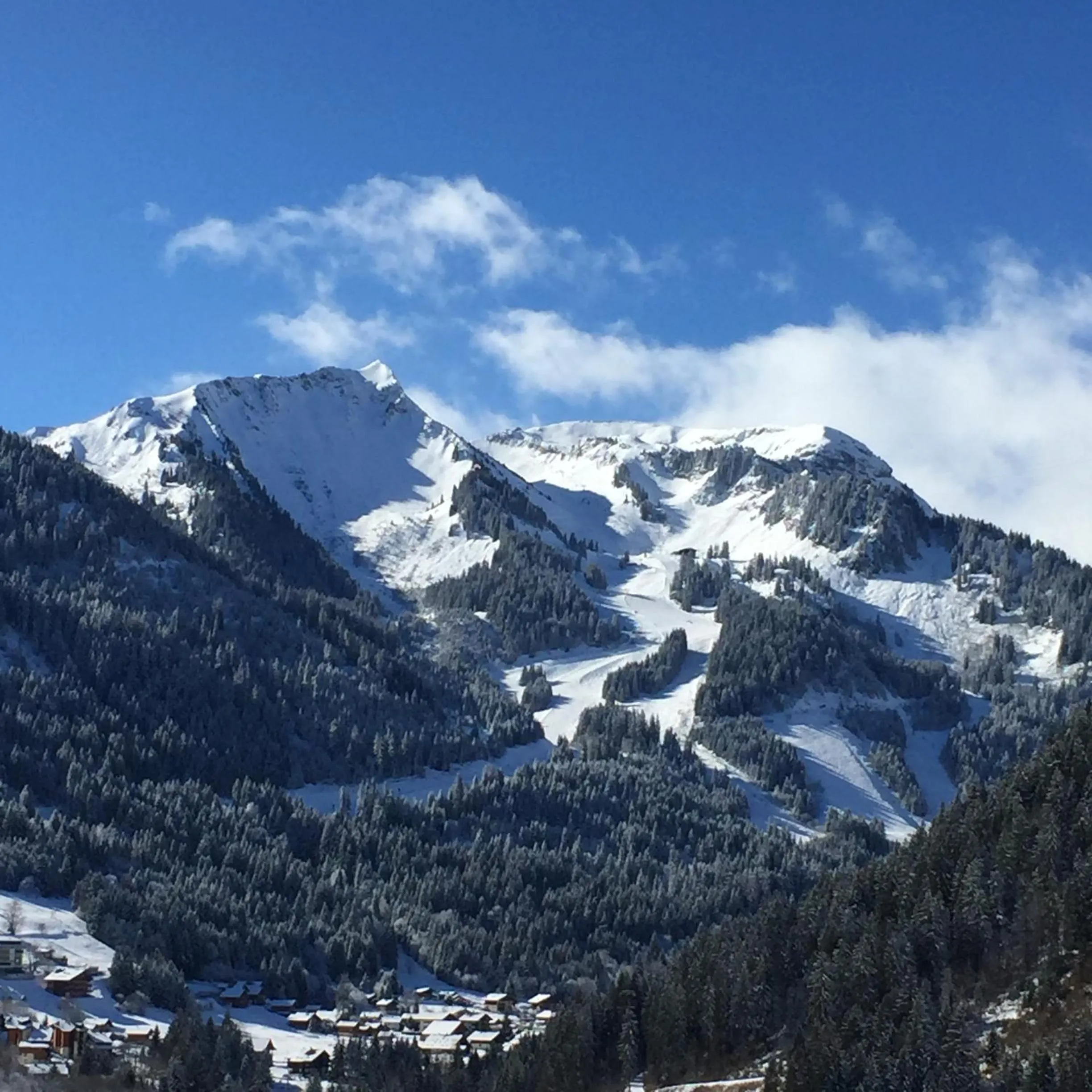 Day in La Chaumiere - Luxury Traditional Chalet, Châtel