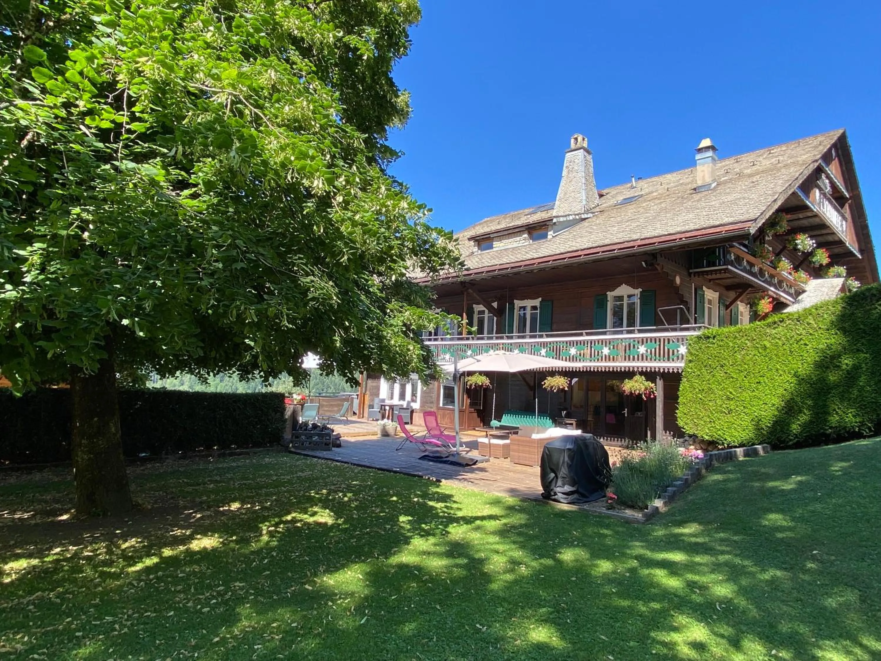 Property building in La Chaumiere - Luxury Traditional Chalet, Châtel