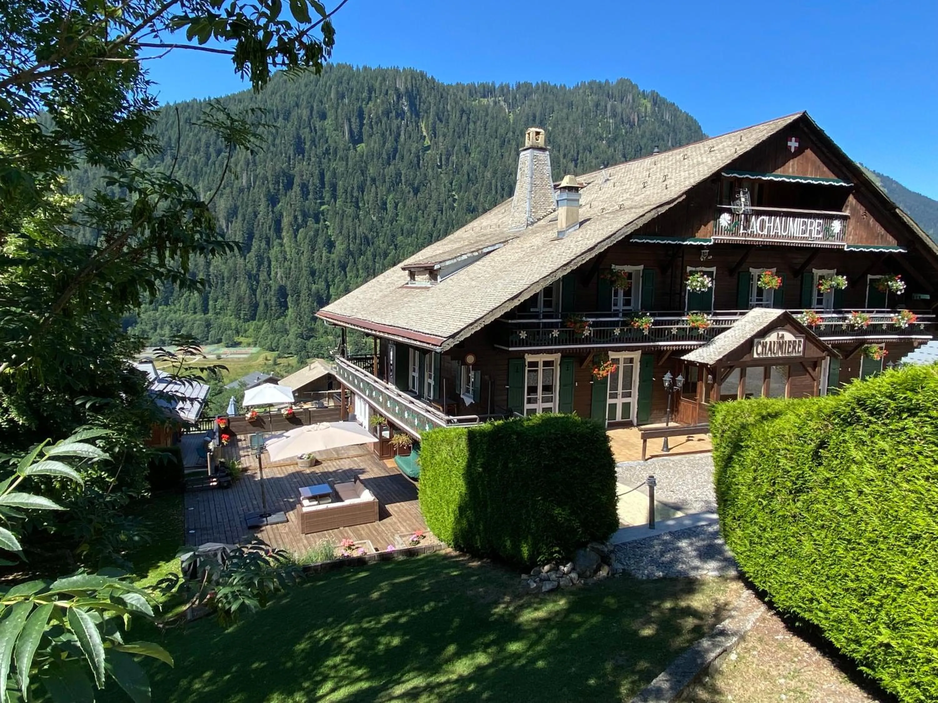 Property building in La Chaumiere - Luxury Traditional Chalet, Châtel