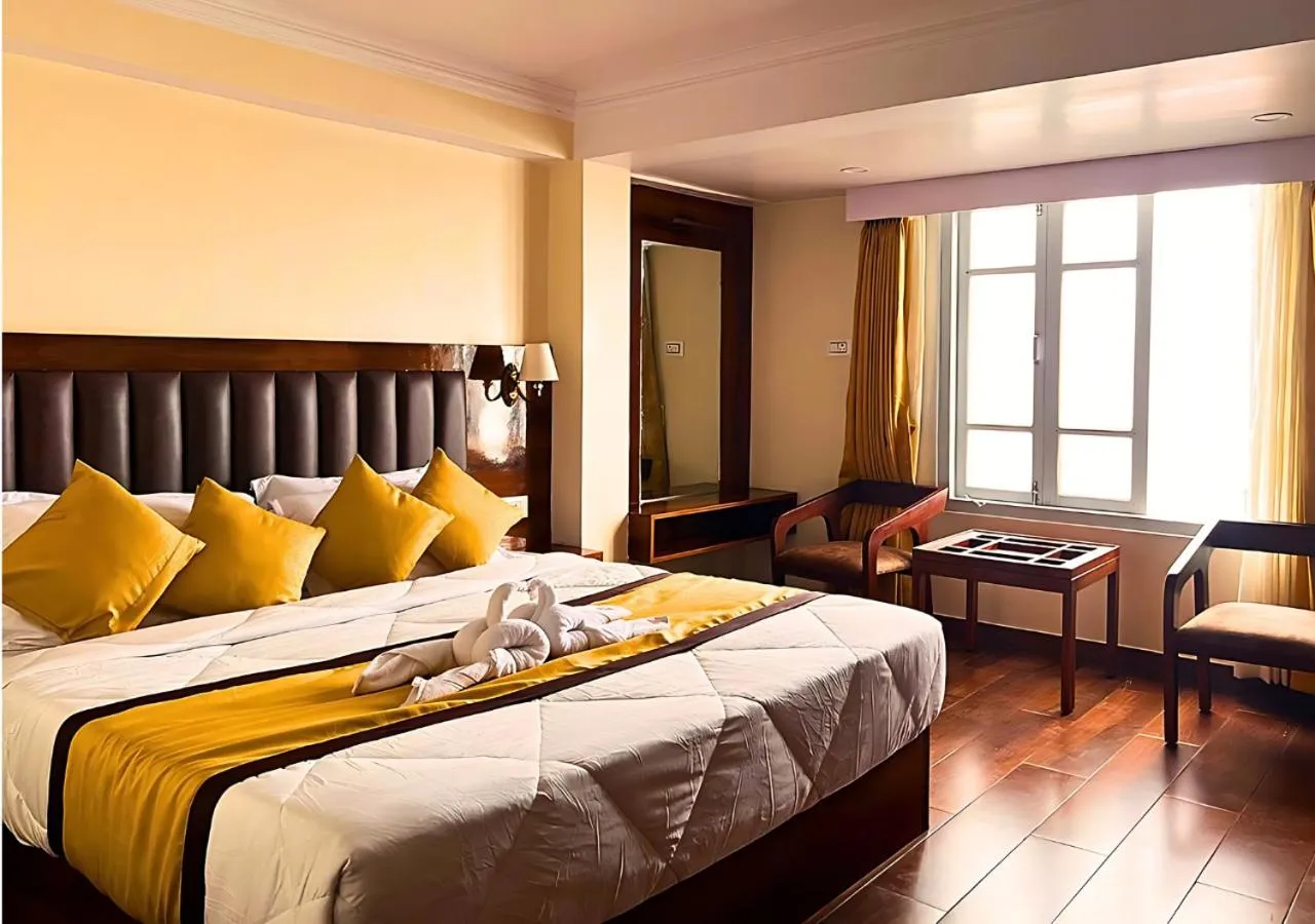 Bedroom, Bed in Hotel Raj Ville - Darjeeling Hotel Near Mall Road