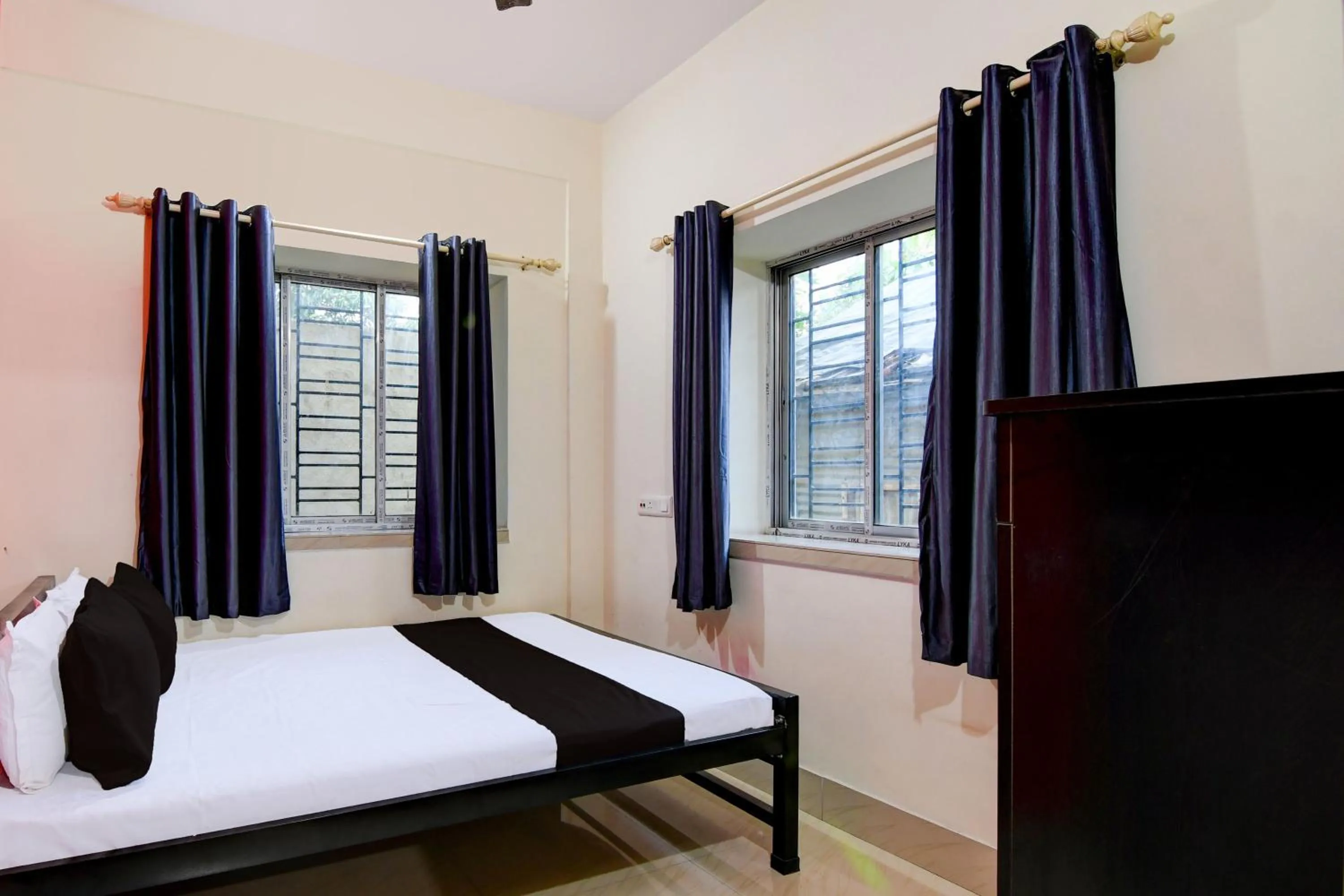 Bedroom, Bed in Hotel O DA Guest Home