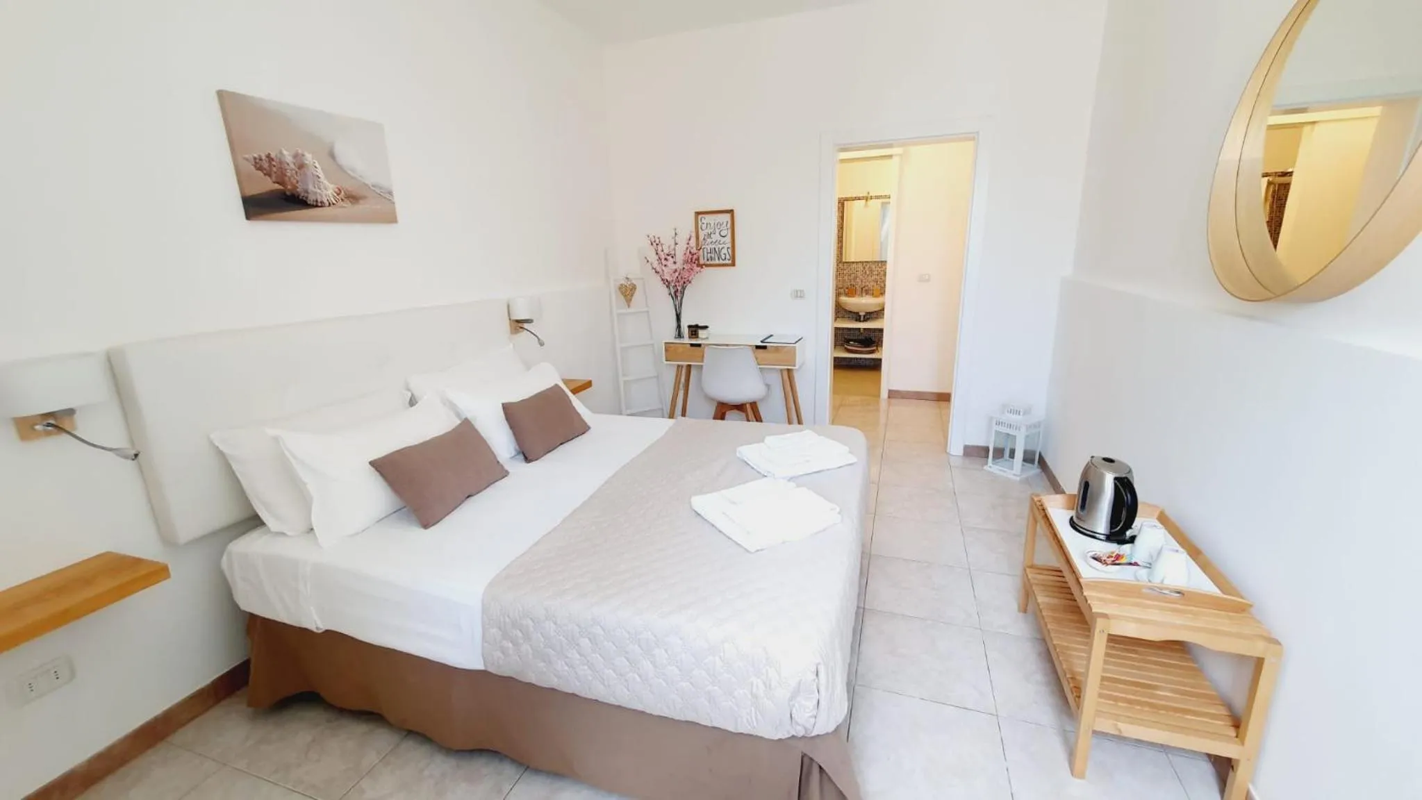Biancaleuca Rooms & Suite