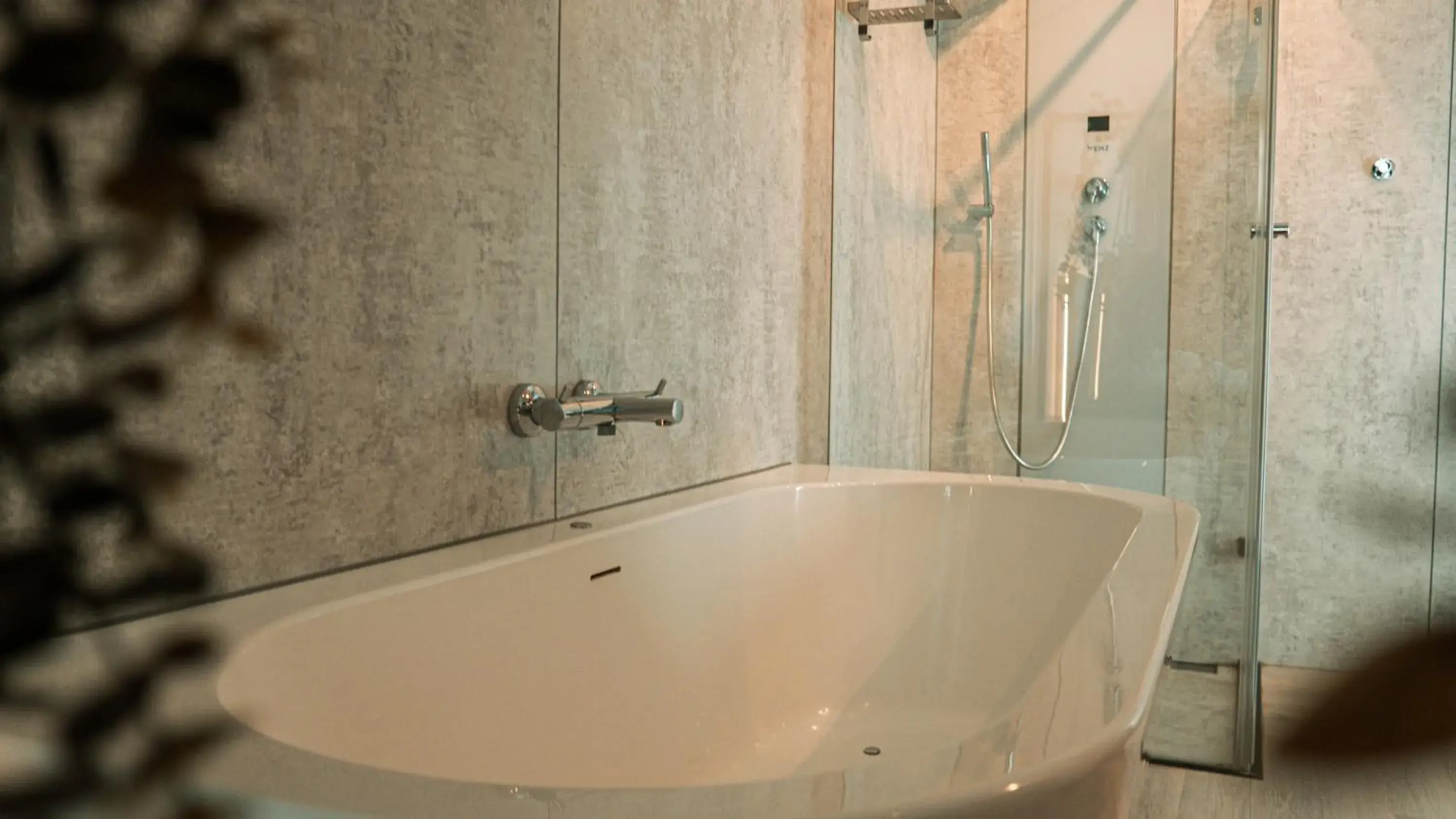 King Room with Spa Bath in HarTeluk Joure King Room with Spa Bath in HarTeluk Joure