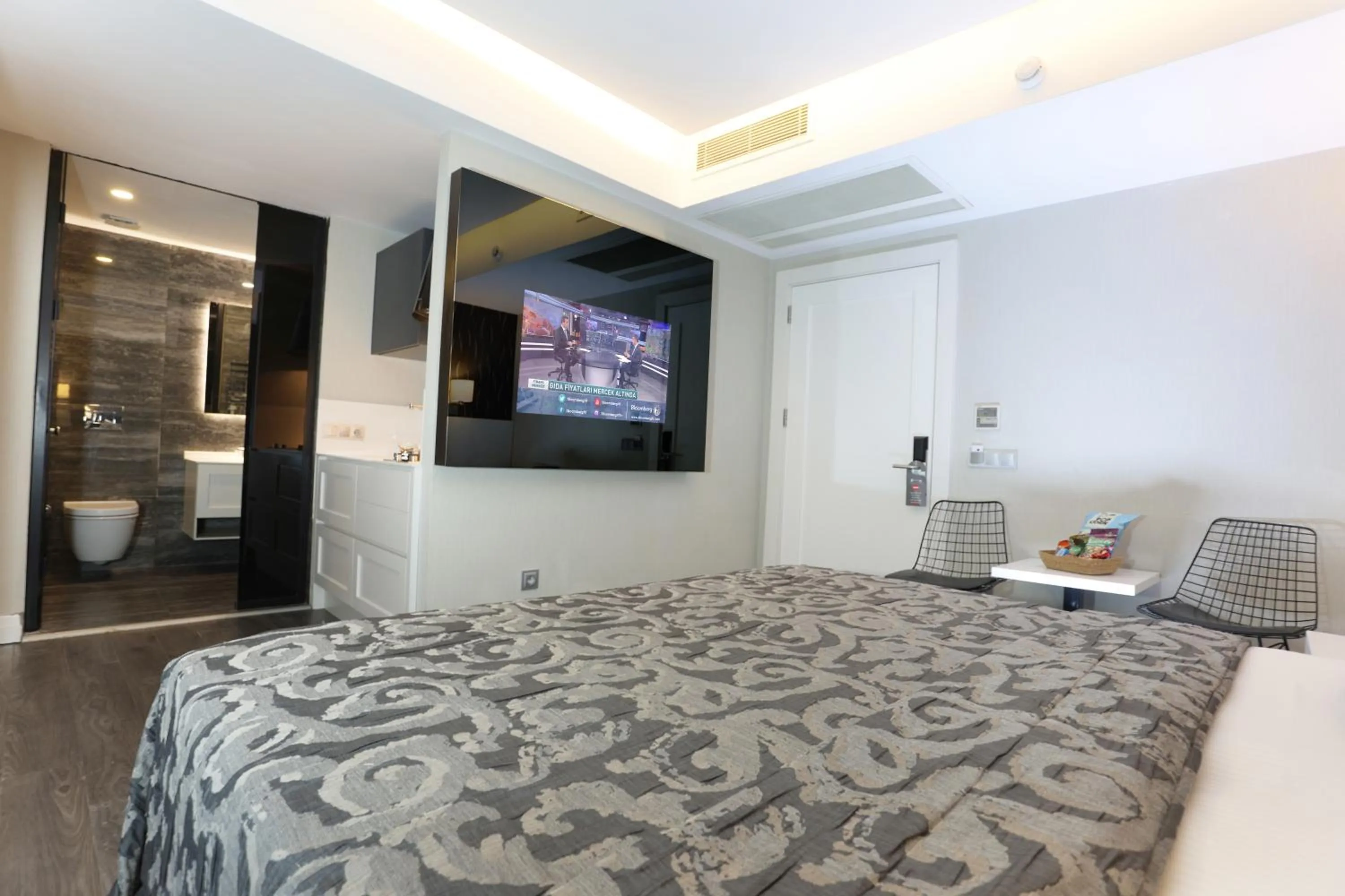 Bed in Riva Hotel Alsancak