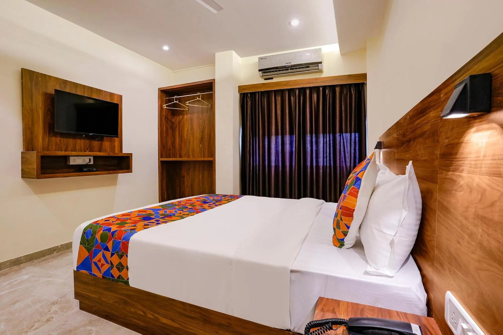 Bed in FabHotel Antlers - Nr Boriwali