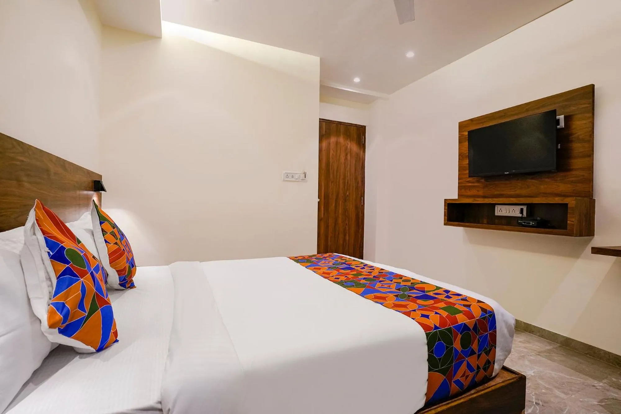 Bed in FabHotel Antlers - Nr Boriwali