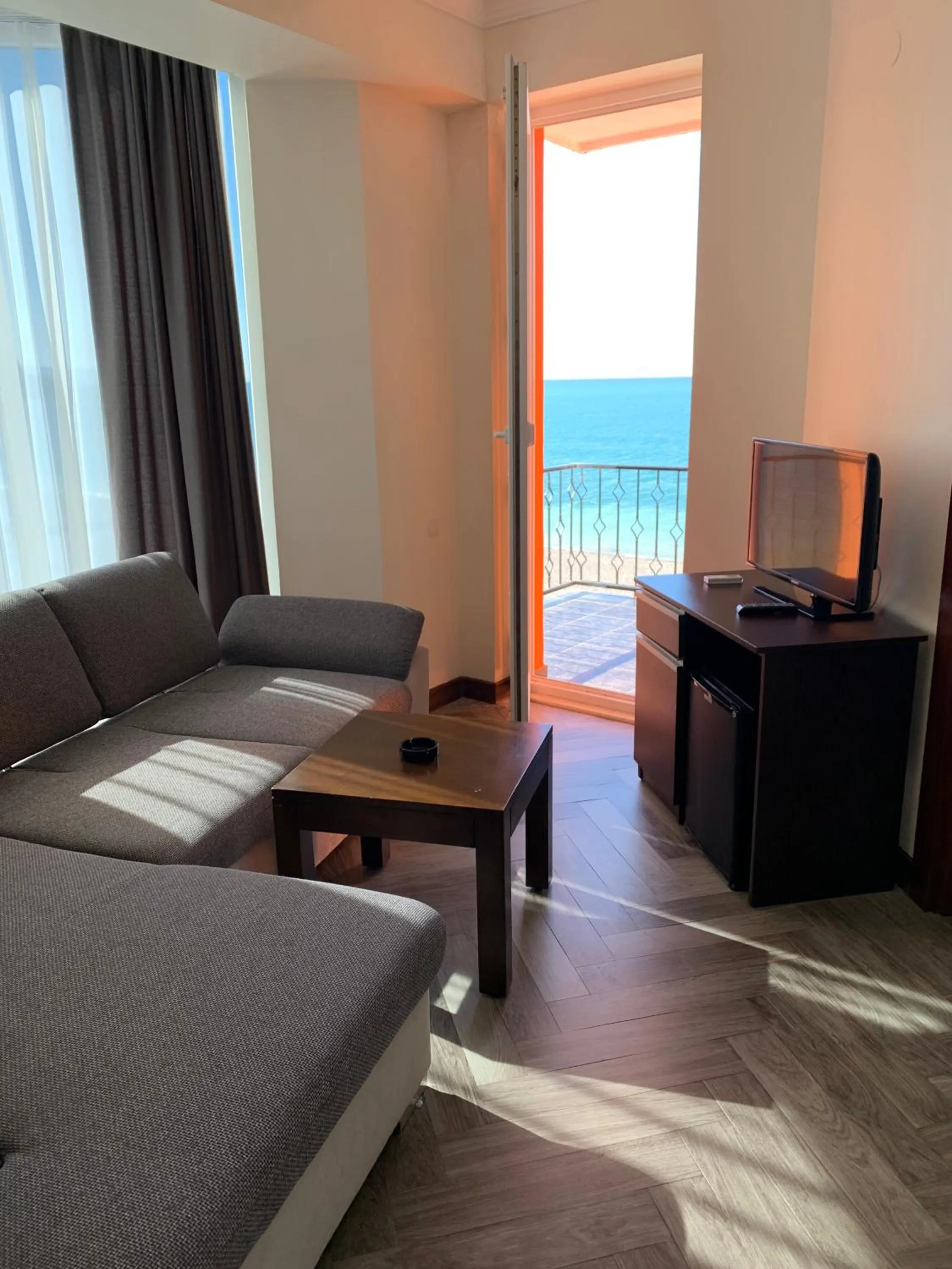Living room in Hotel Neptun Kvariati