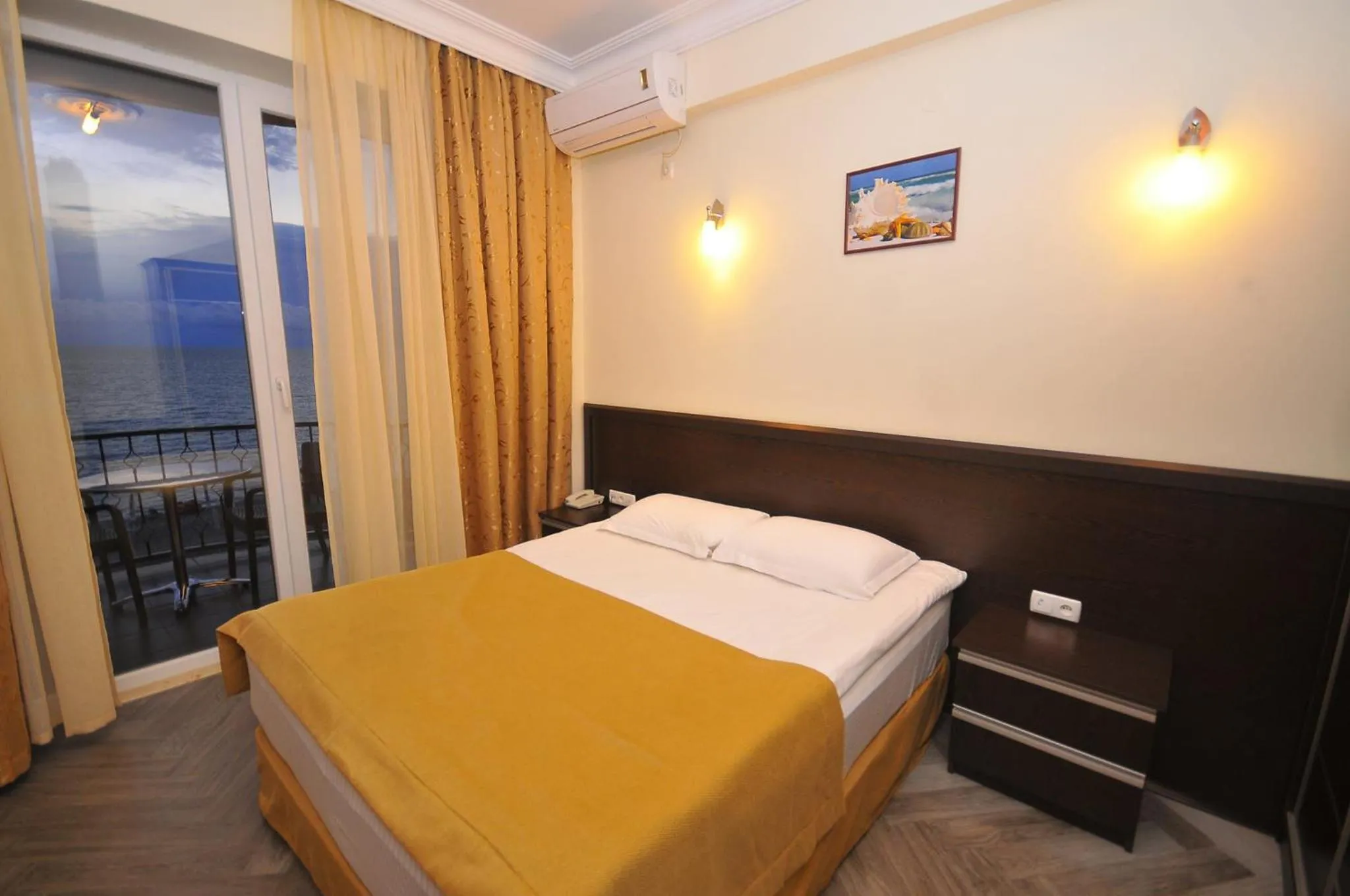 Bed in Hotel Neptun Kvariati