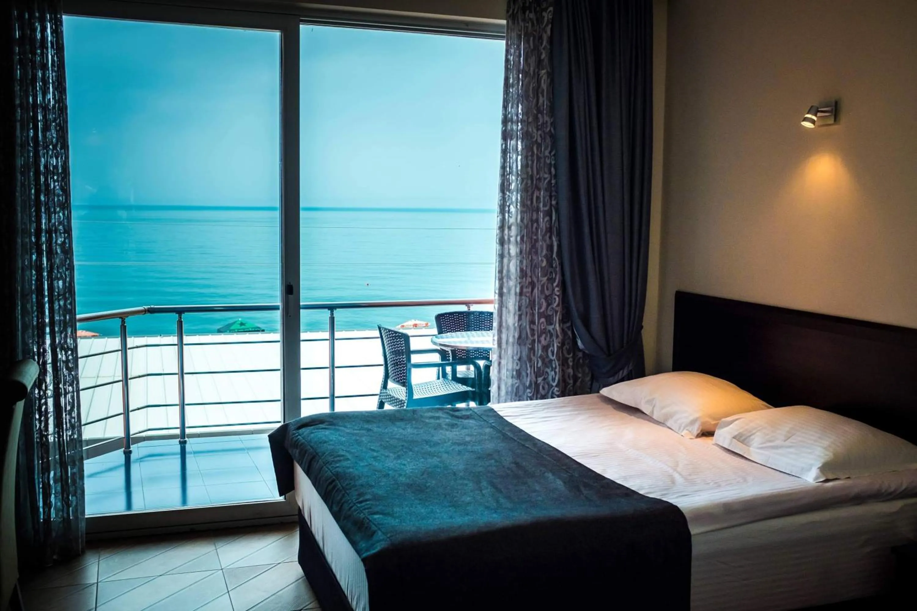 Bed in Hotel Neptun Kvariati