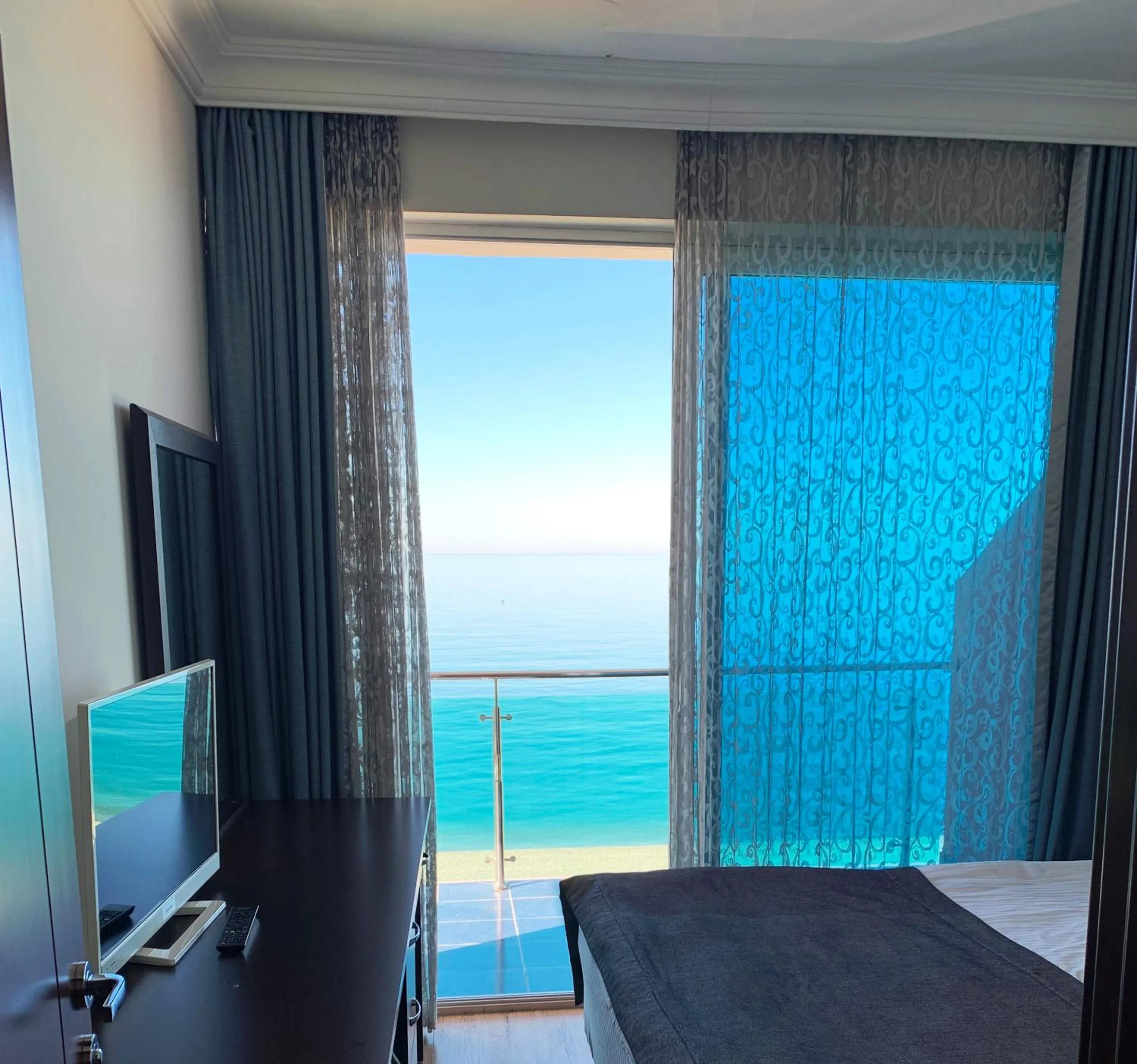 Sea view, Bed in Hotel Neptun Kvariati