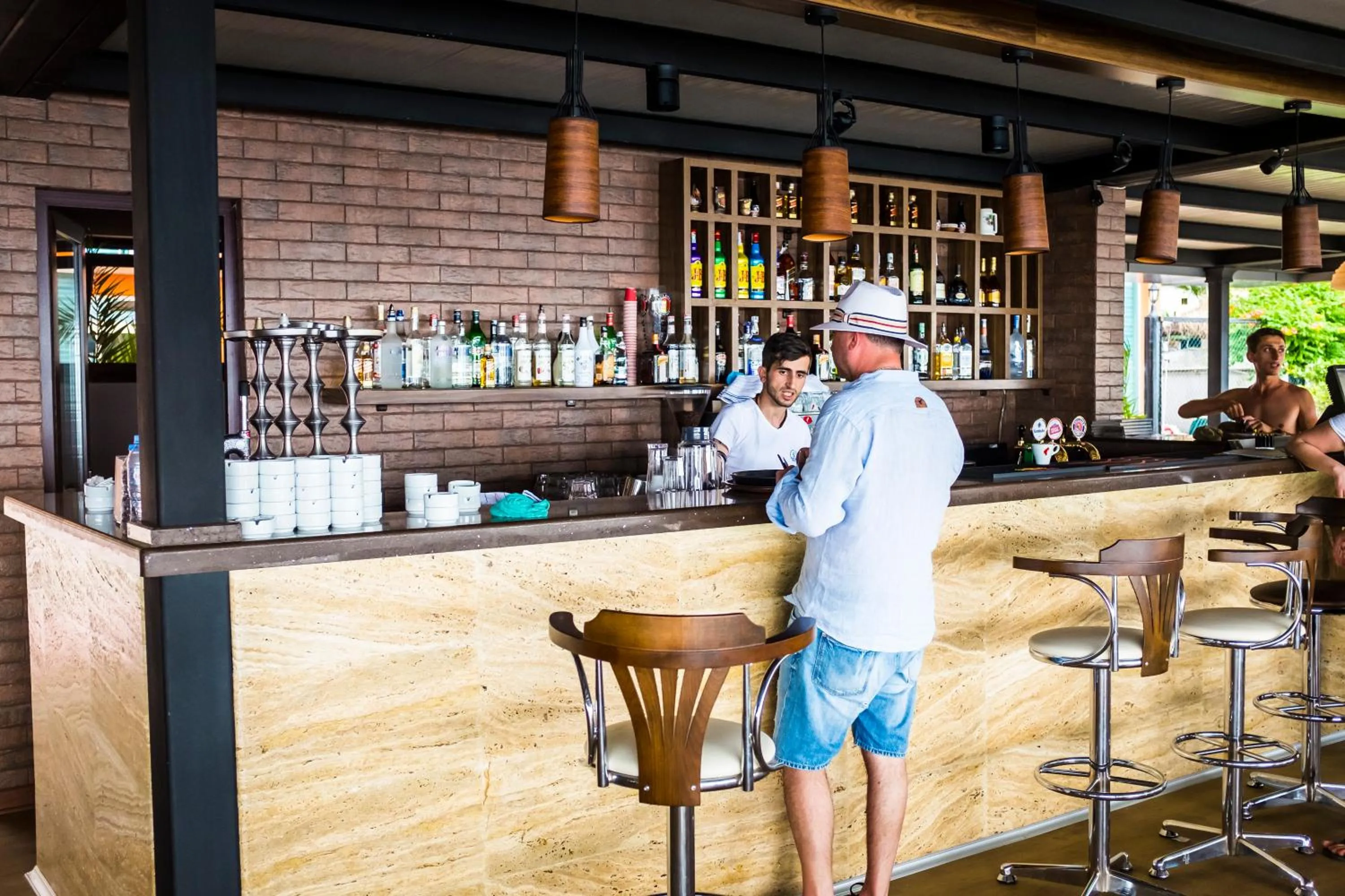 Restaurant/places to eat in Hotel Neptun Kvariati